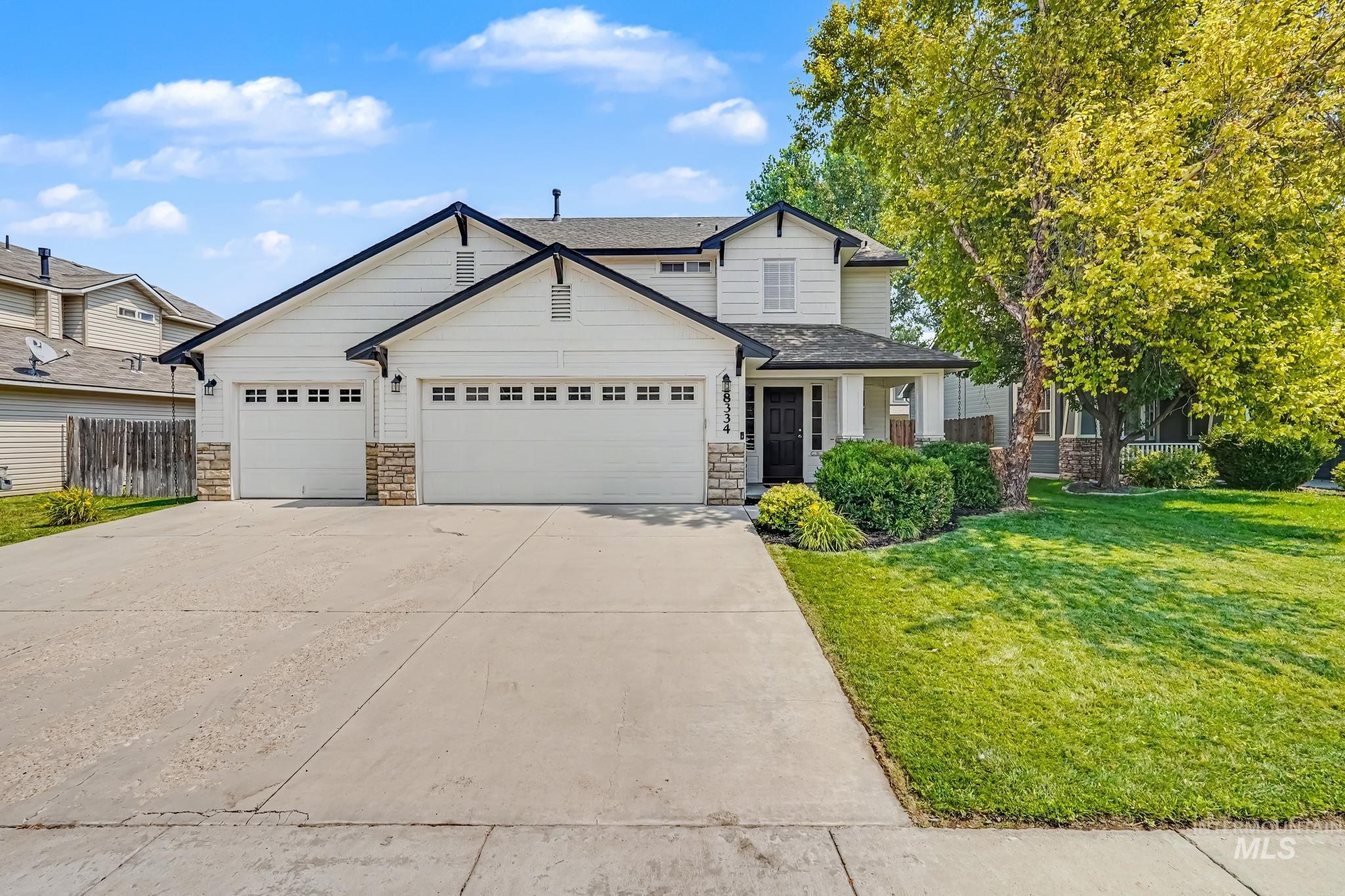 18334 Admiral Way, Nampa, Idaho 83687, 3 Bedrooms, 2.5 Bathrooms, Residential For Sale, Price $399,000,MLS 98997201