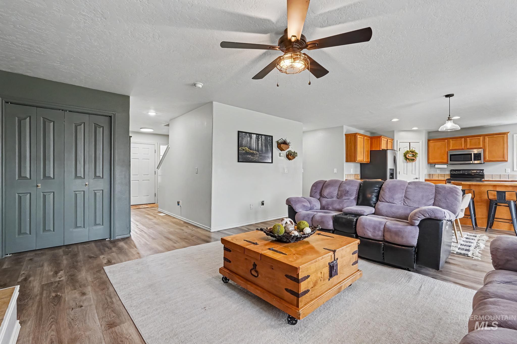 18334 Admiral Way, Nampa, Idaho 83687, 3 Bedrooms, 2.5 Bathrooms, Residential For Sale, Price $399,000,MLS 98997201