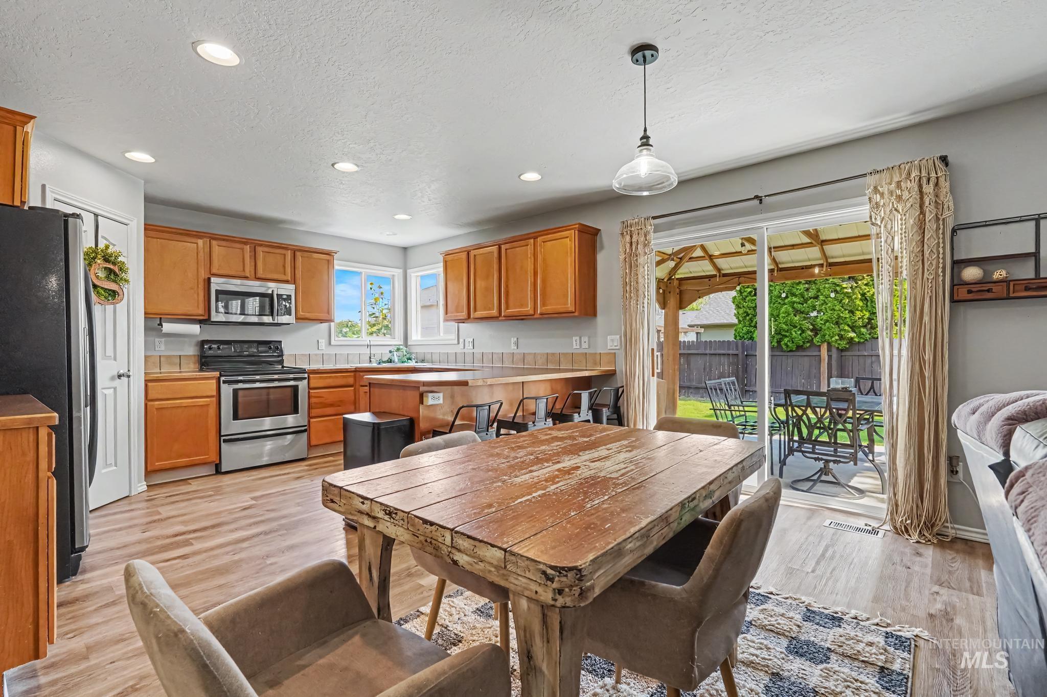 18334 Admiral Way, Nampa, Idaho 83687, 3 Bedrooms, 2.5 Bathrooms, Residential For Sale, Price $399,000,MLS 98997201