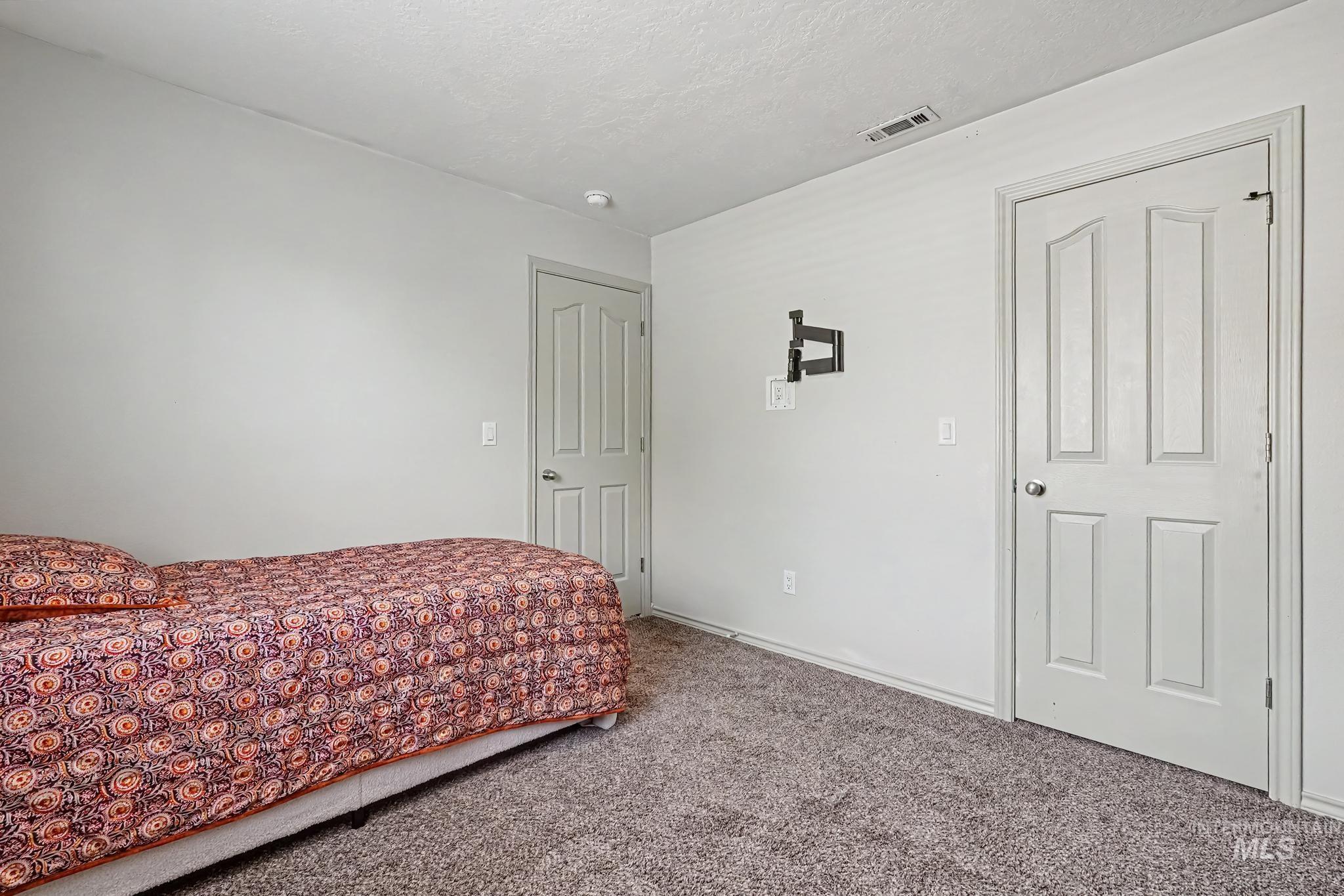 18334 Admiral Way, Nampa, Idaho 83687, 3 Bedrooms, 2.5 Bathrooms, Residential For Sale, Price $399,000,MLS 98997201