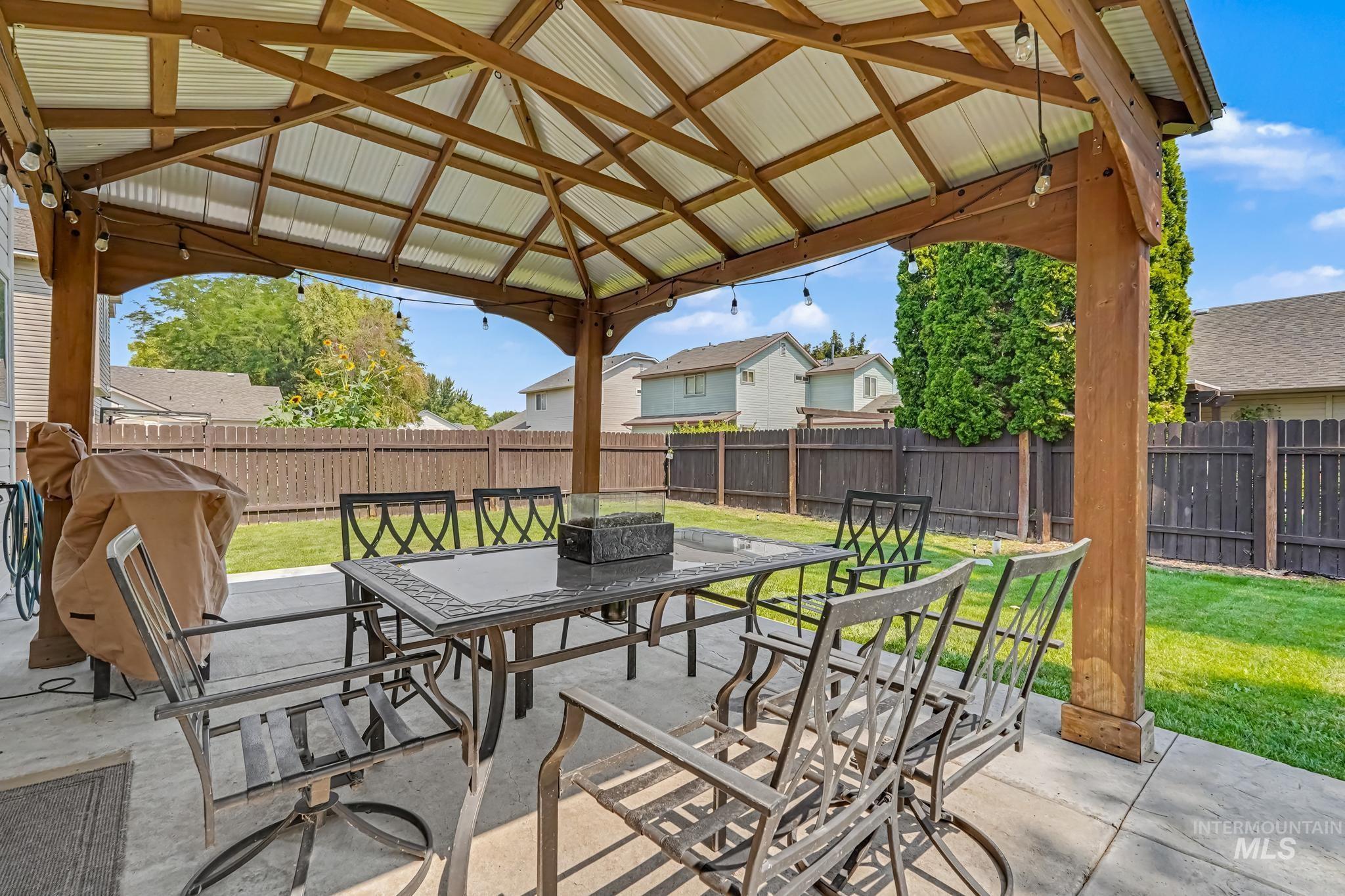 18334 Admiral Way, Nampa, Idaho 83687, 3 Bedrooms, 2.5 Bathrooms, Residential For Sale, Price $399,000,MLS 98997201