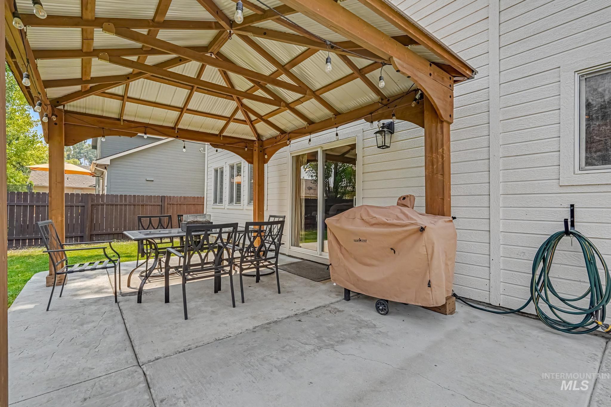18334 Admiral Way, Nampa, Idaho 83687, 3 Bedrooms, 2.5 Bathrooms, Residential For Sale, Price $399,000,MLS 98997201