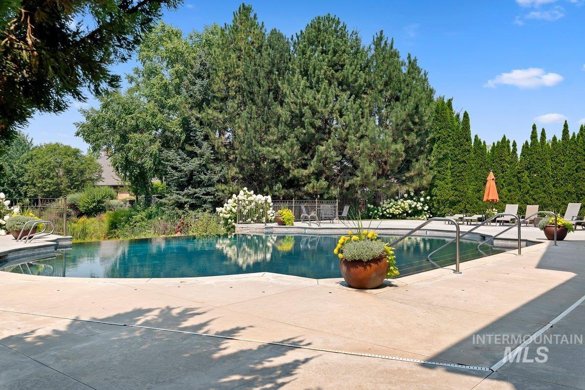 966 W Watersford, Eagle, Idaho 83616, 4 Bedrooms, 3.5 Bathrooms, Residential For Sale, Price $1,764,000, 98997204