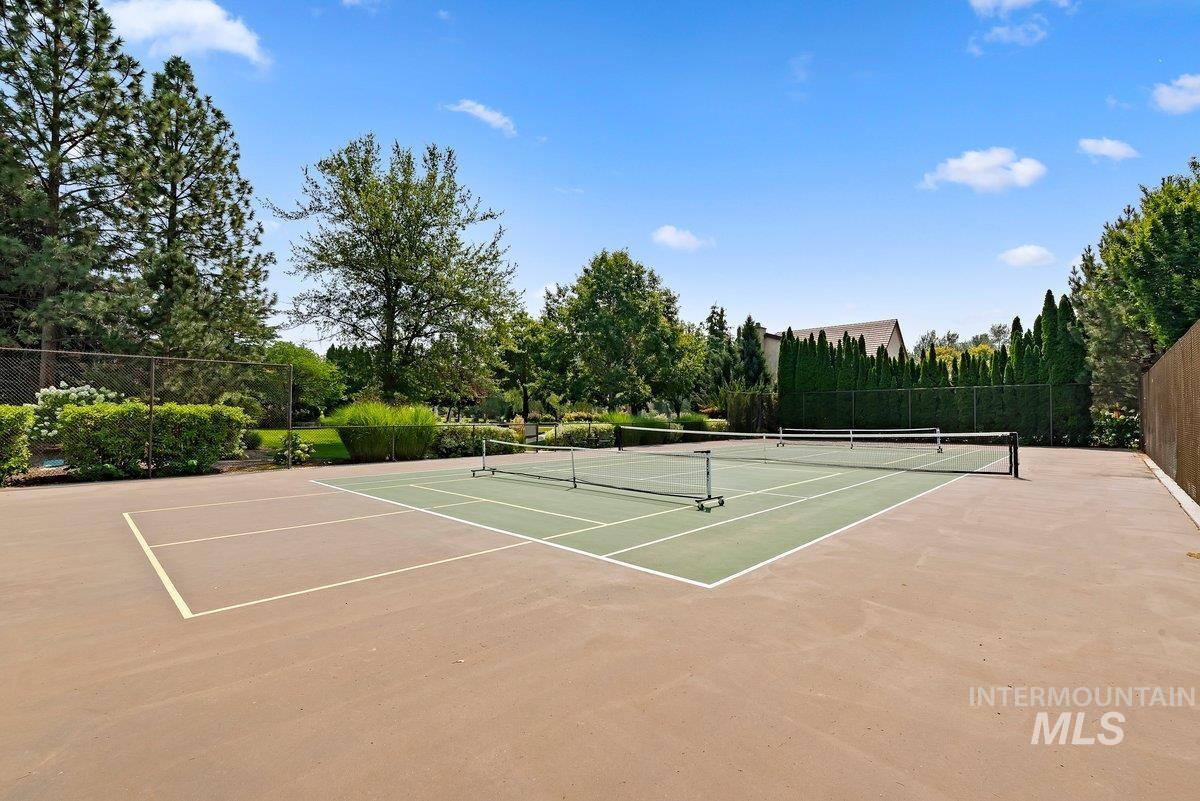 966 W Watersford, Eagle, Idaho 83616, 4 Bedrooms, 3.5 Bathrooms, Residential For Sale, Price $1,764,000, 98997204