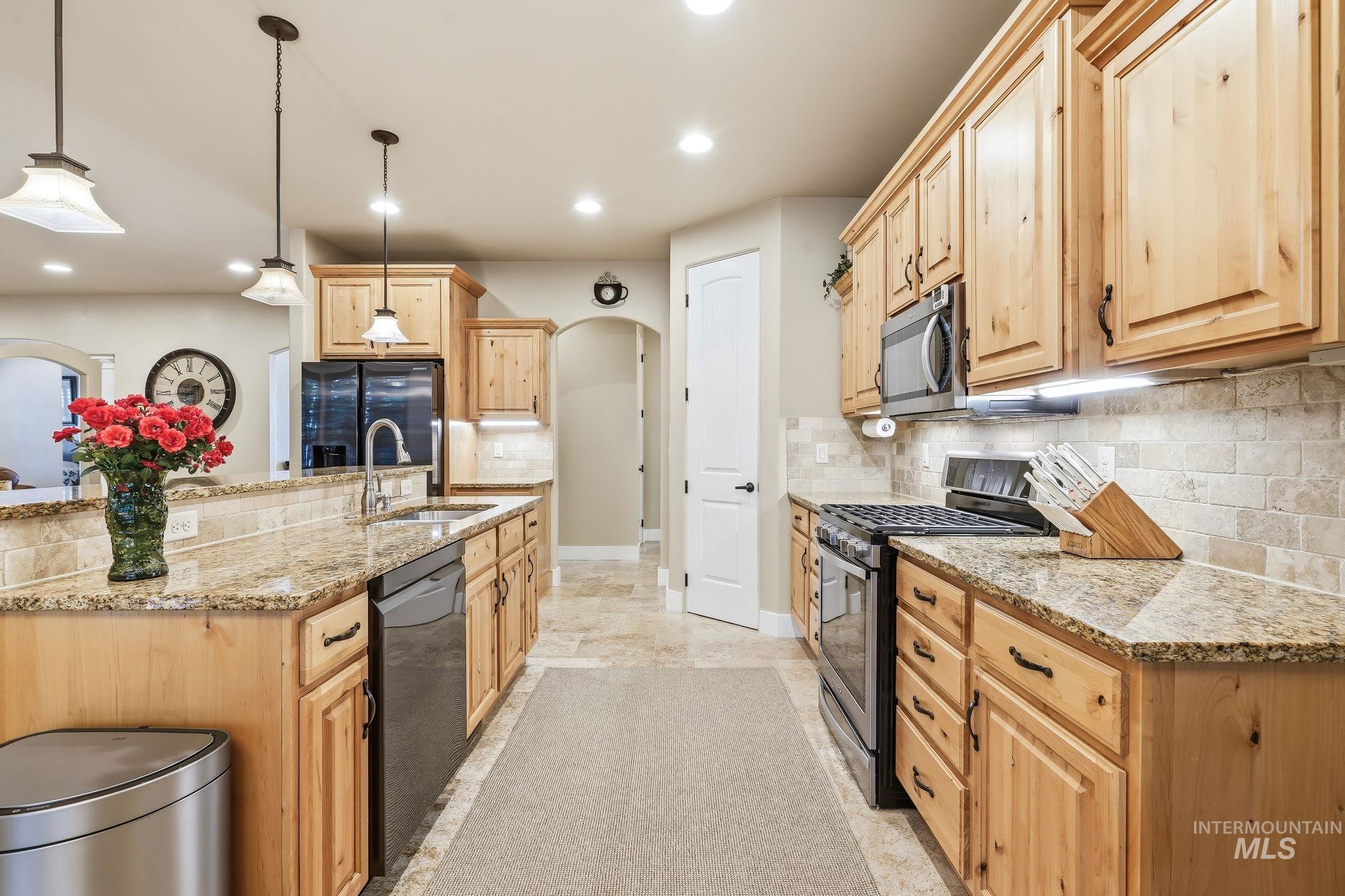 275 W Fortini St, Meridian, Idaho 83642, 4 Bedrooms, 2 Bathrooms, Residential For Sale, Price $699,900, 98997208