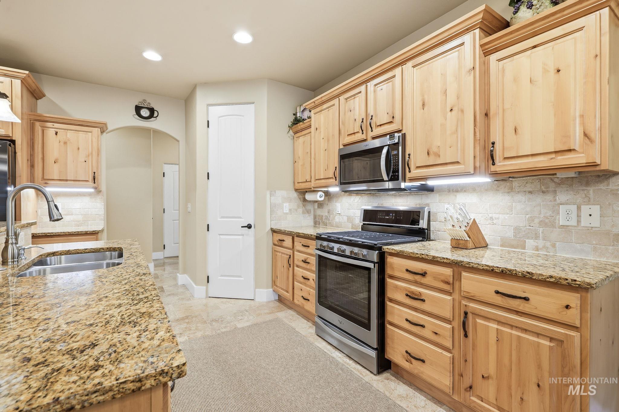 275 W Fortini St, Meridian, Idaho 83642, 4 Bedrooms, 2 Bathrooms, Residential For Sale, Price $699,900, 98997208