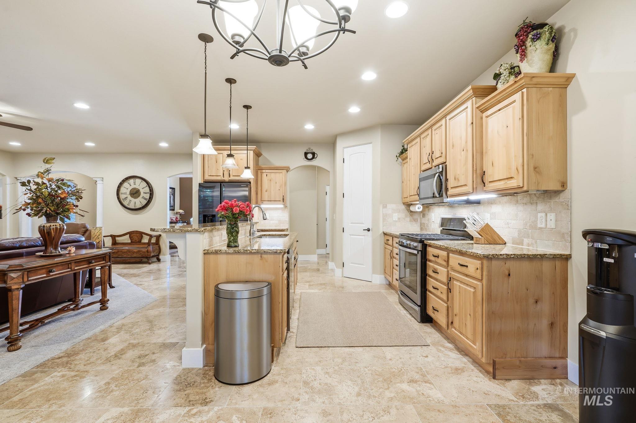 275 W Fortini St, Meridian, Idaho 83642, 4 Bedrooms, 2 Bathrooms, Residential For Sale, Price $699,900, 98997208