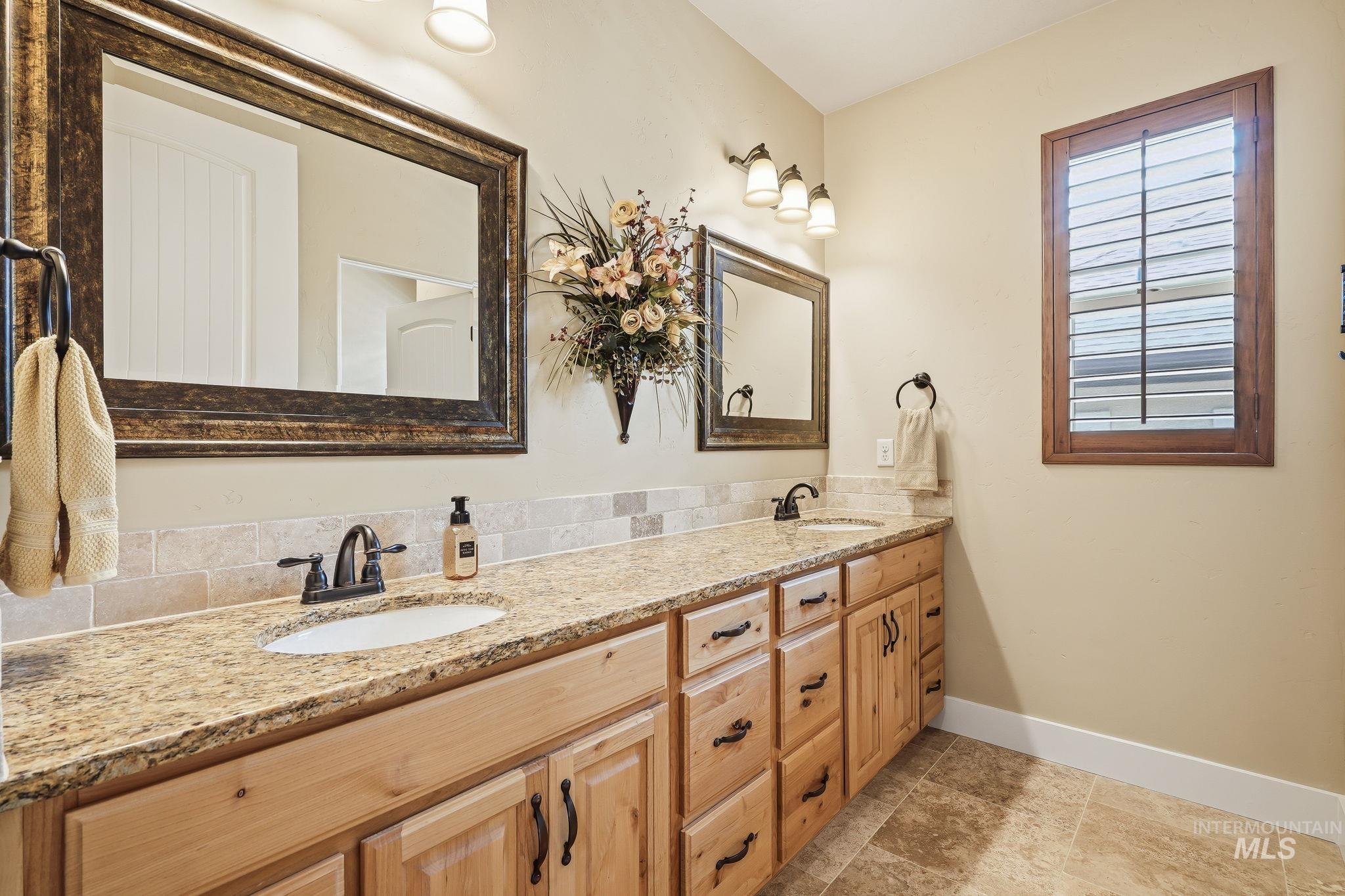 275 W Fortini St, Meridian, Idaho 83642, 4 Bedrooms, 2 Bathrooms, Residential For Sale, Price $699,900, 98997208