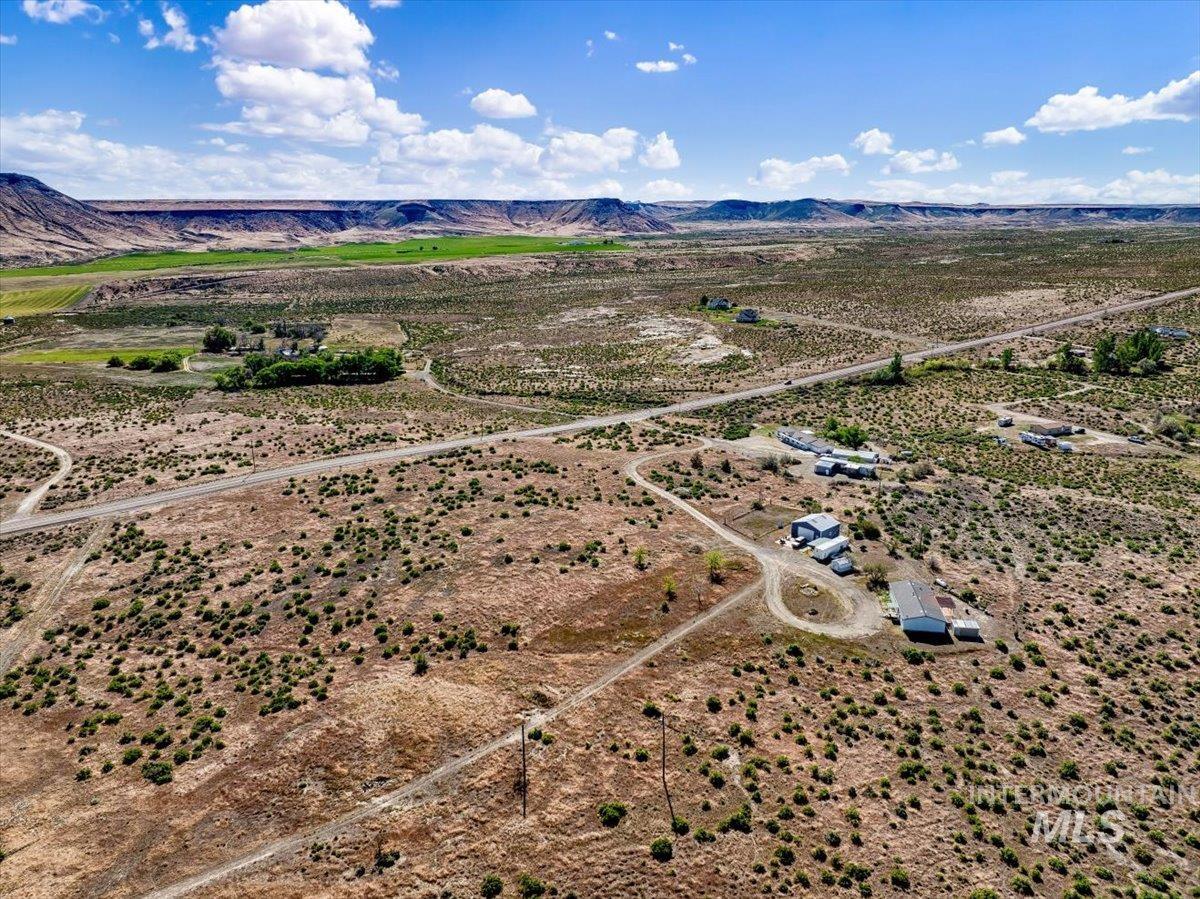 18663 Highway 78, Melba, Idaho 83641, 3 Bedrooms, 2 Bathrooms, Residential For Sale, Price $449,900,MLS 98997210