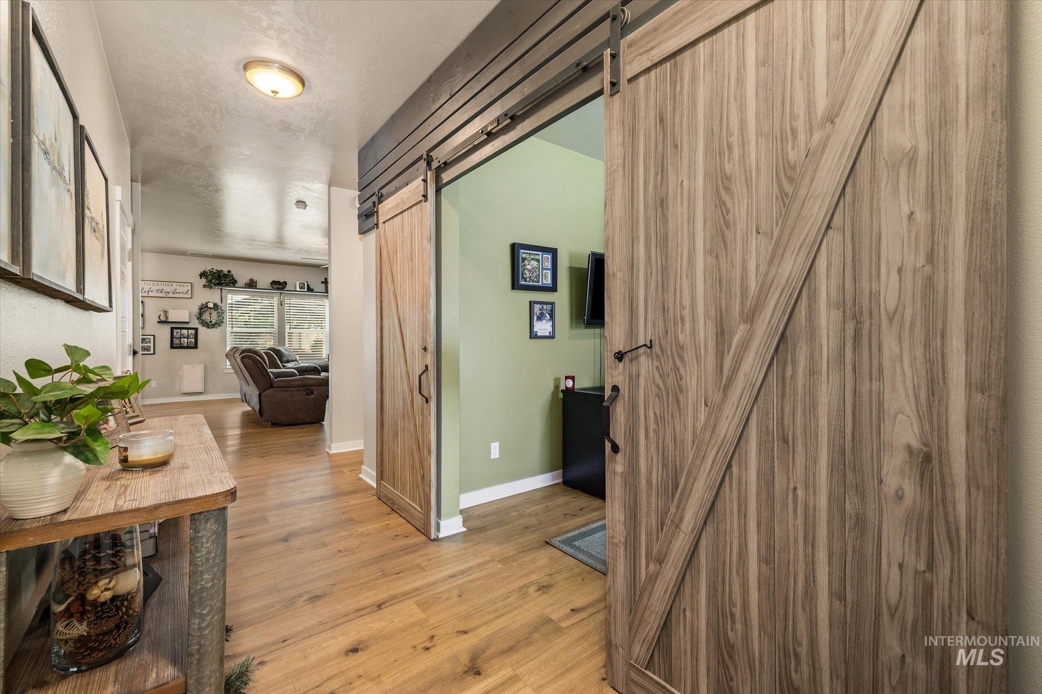 3218 S Veneto Pl, Meridian, Idaho 83642, 4 Bedrooms, 2.5 Bathrooms, Residential For Sale, Price $610,000,MLS 98997212