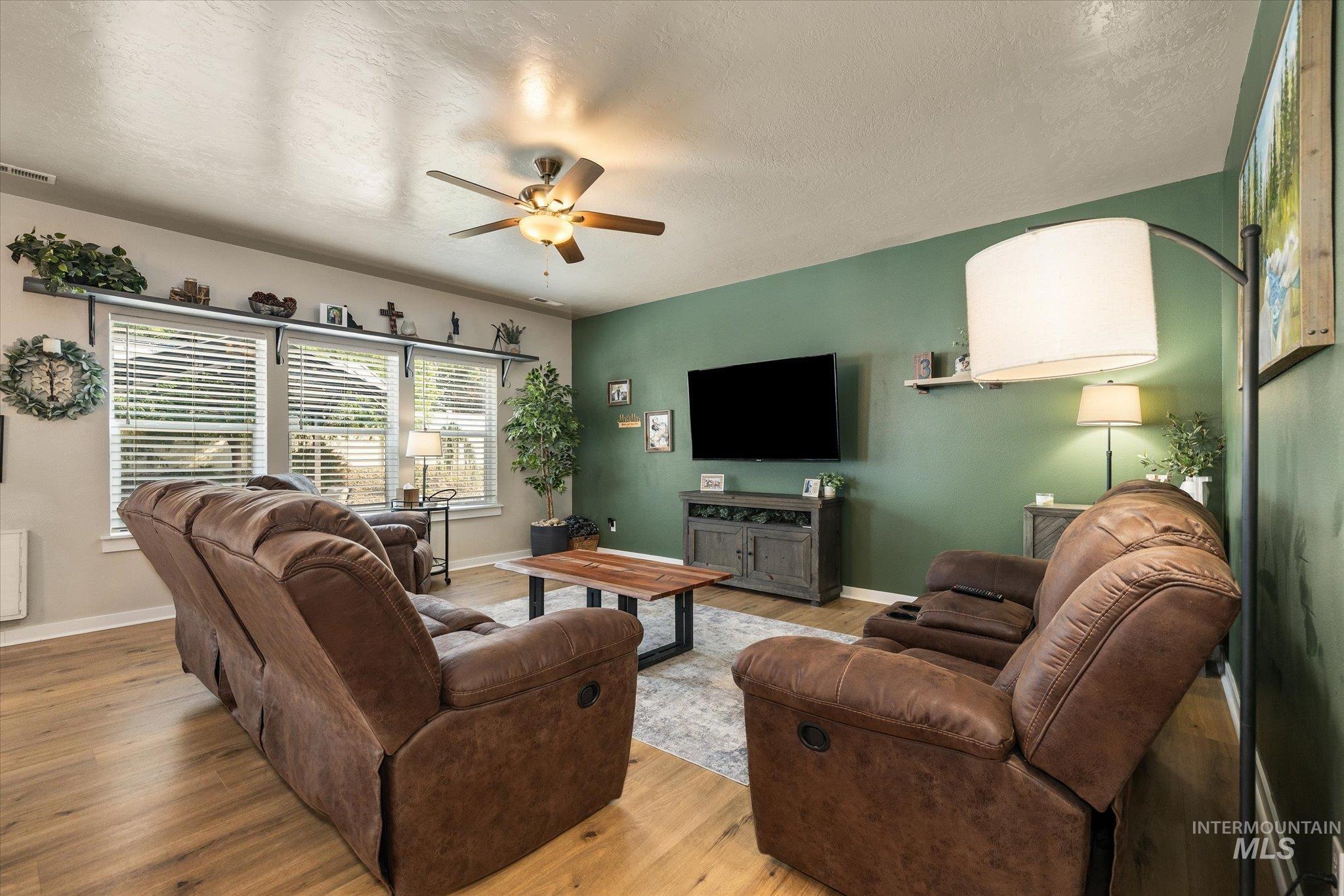 3218 S Veneto Pl, Meridian, Idaho 83642, 4 Bedrooms, 2.5 Bathrooms, Residential For Sale, Price $600,000,MLS 98997212