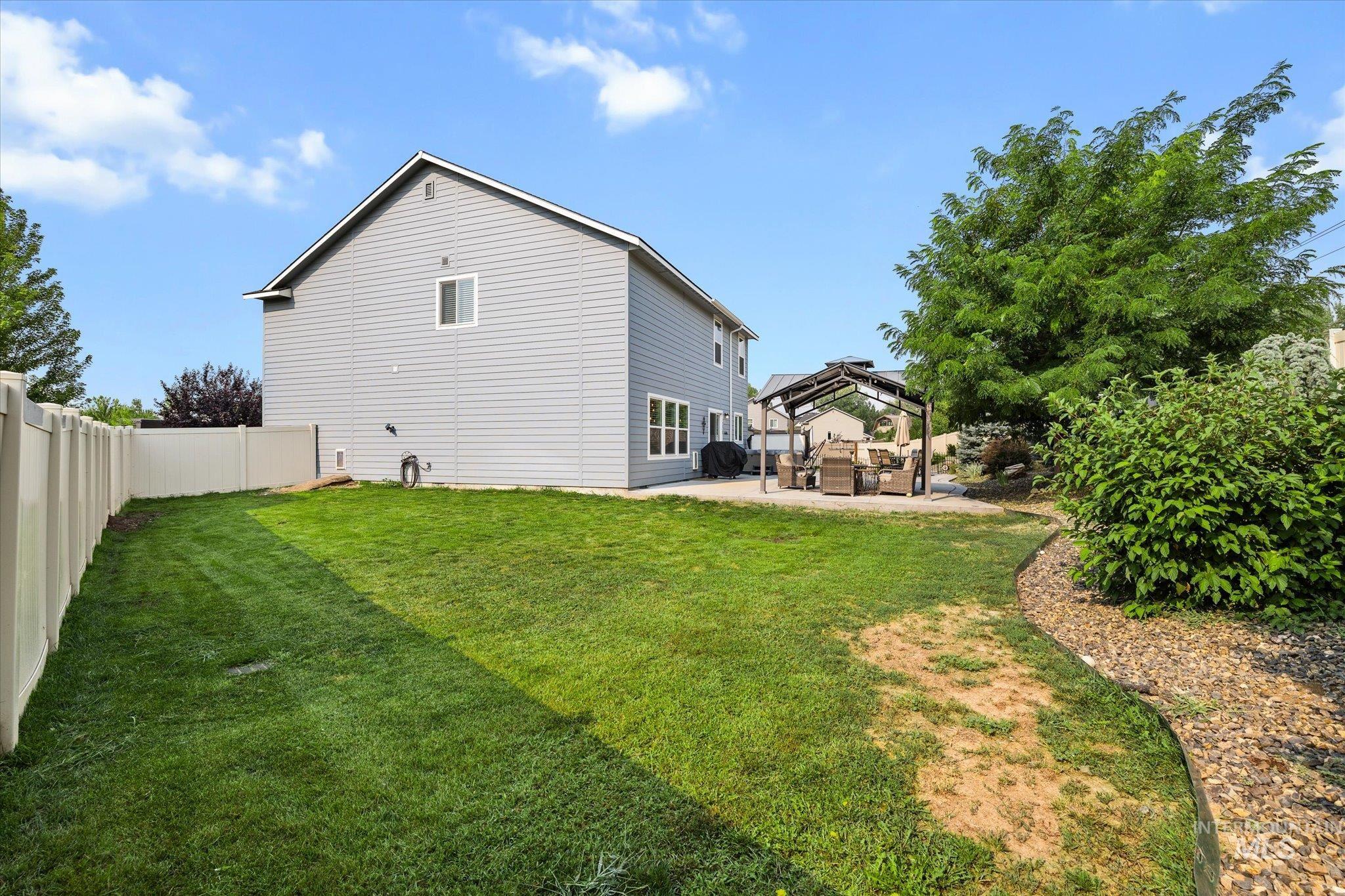 3218 S Veneto Pl, Meridian, Idaho 83642, 4 Bedrooms, 2.5 Bathrooms, Residential For Sale, Price $610,000,MLS 98997212