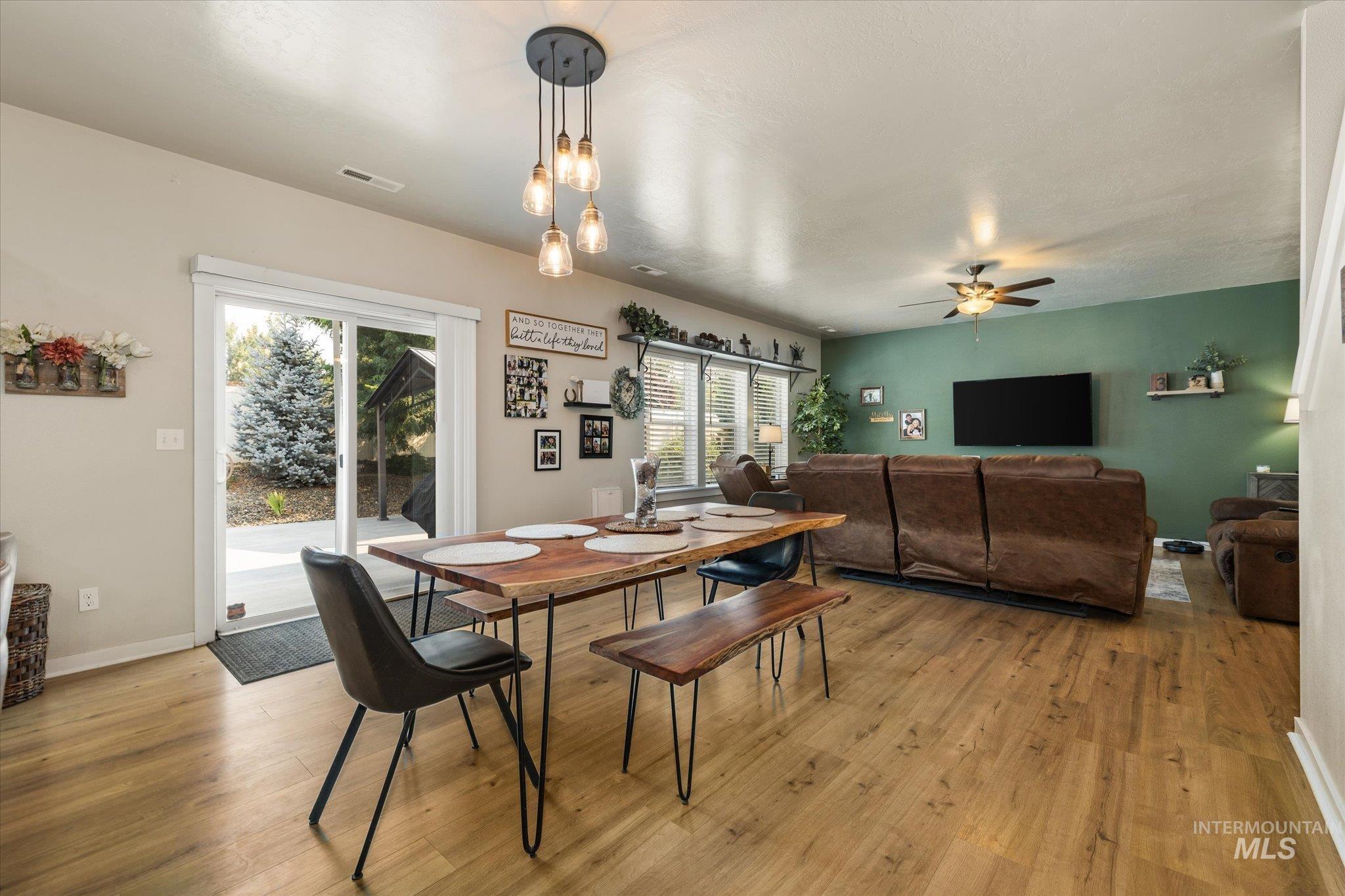 3218 S Veneto Pl, Meridian, Idaho 83642, 4 Bedrooms, 2.5 Bathrooms, Residential For Sale, Price $610,000,MLS 98997212