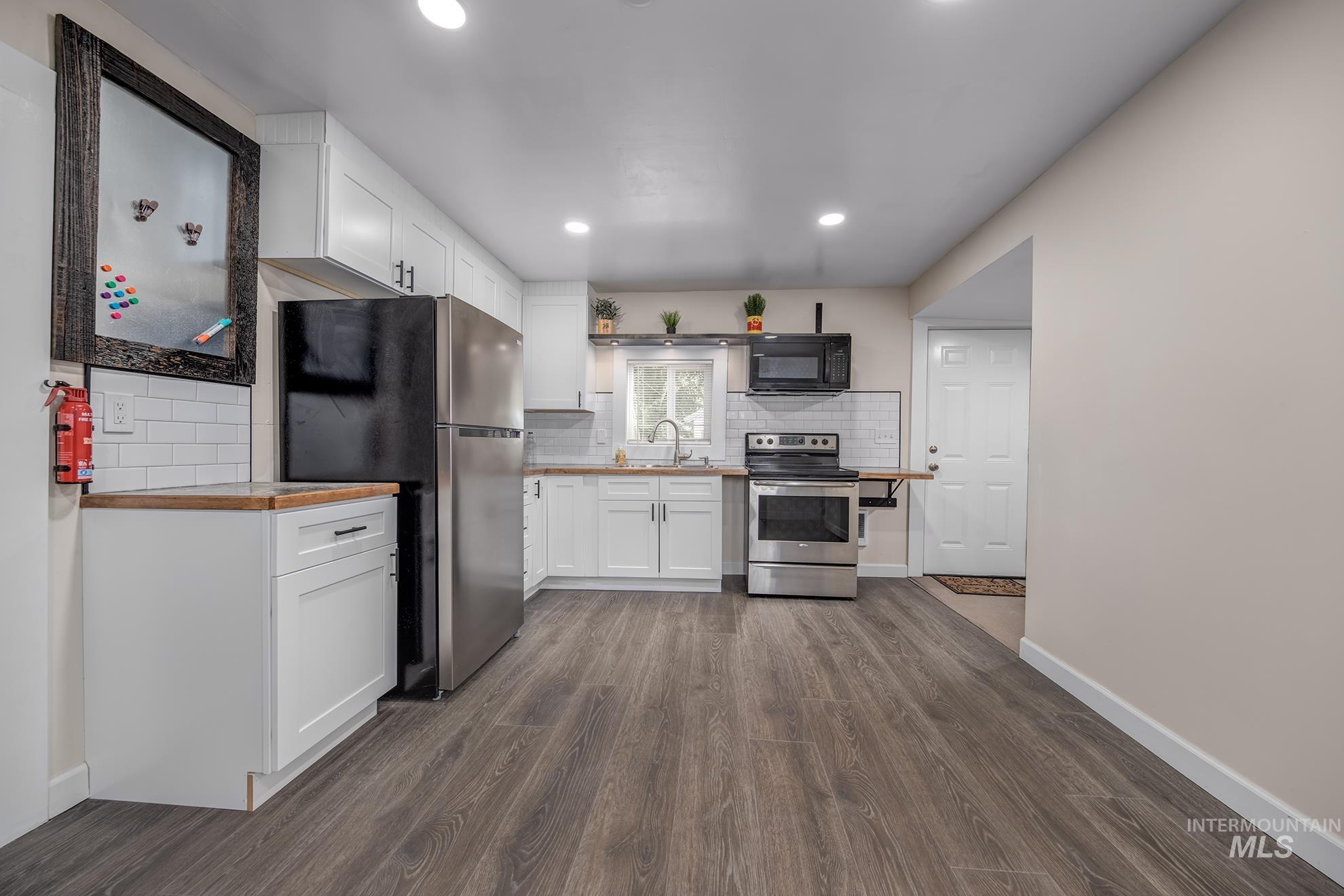 1401 3rd Avenue S., Payette, Idaho 83661, 3 Bedrooms, 1 Bathroom, Residential For Sale, Price $240,000, 98997214