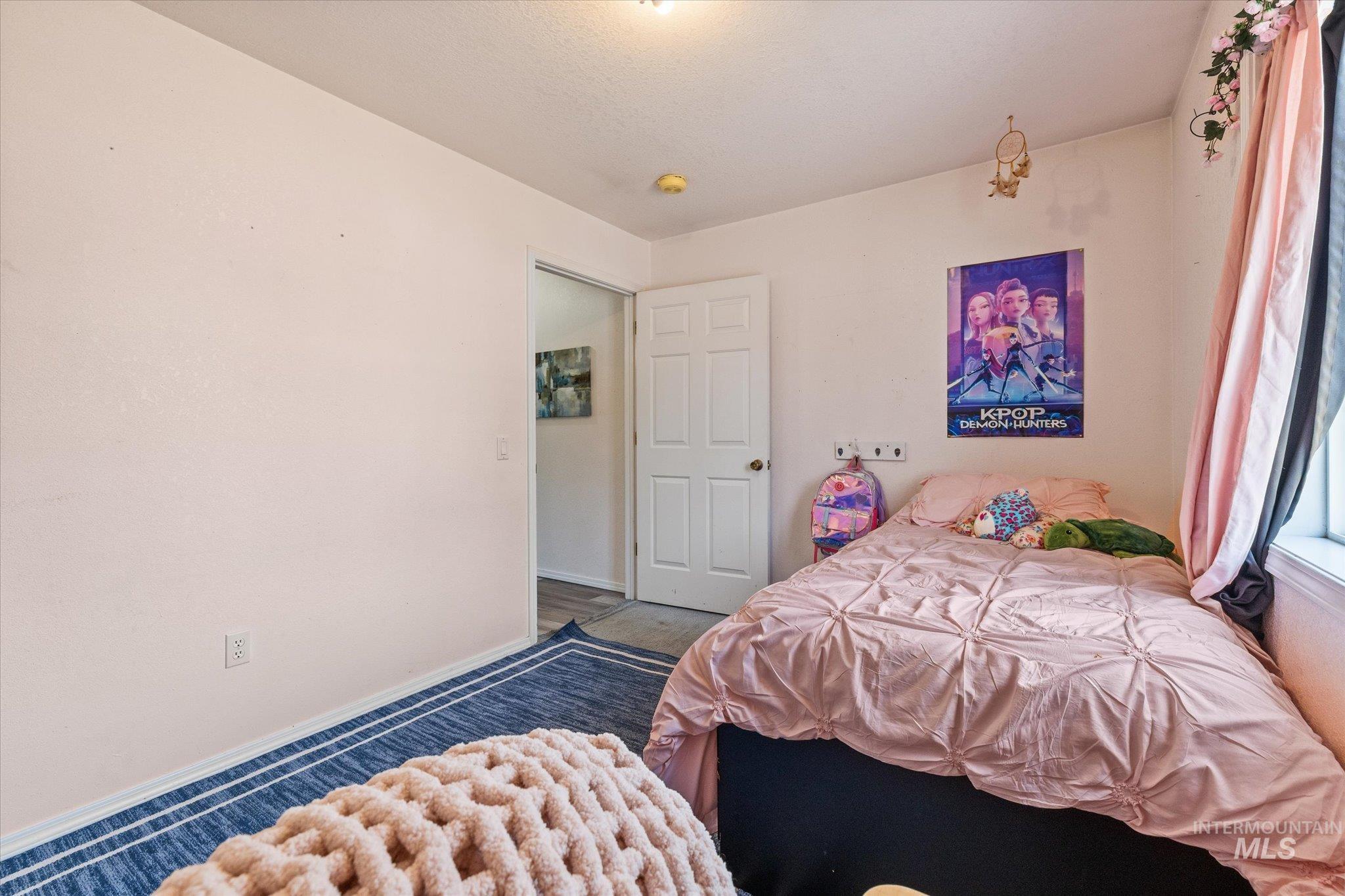 3971 W Sugar Creek Dr, Meridian, Idaho 83646, 3 Bedrooms, 2 Bathrooms, Residential For Sale, Price $415,500, 98997215