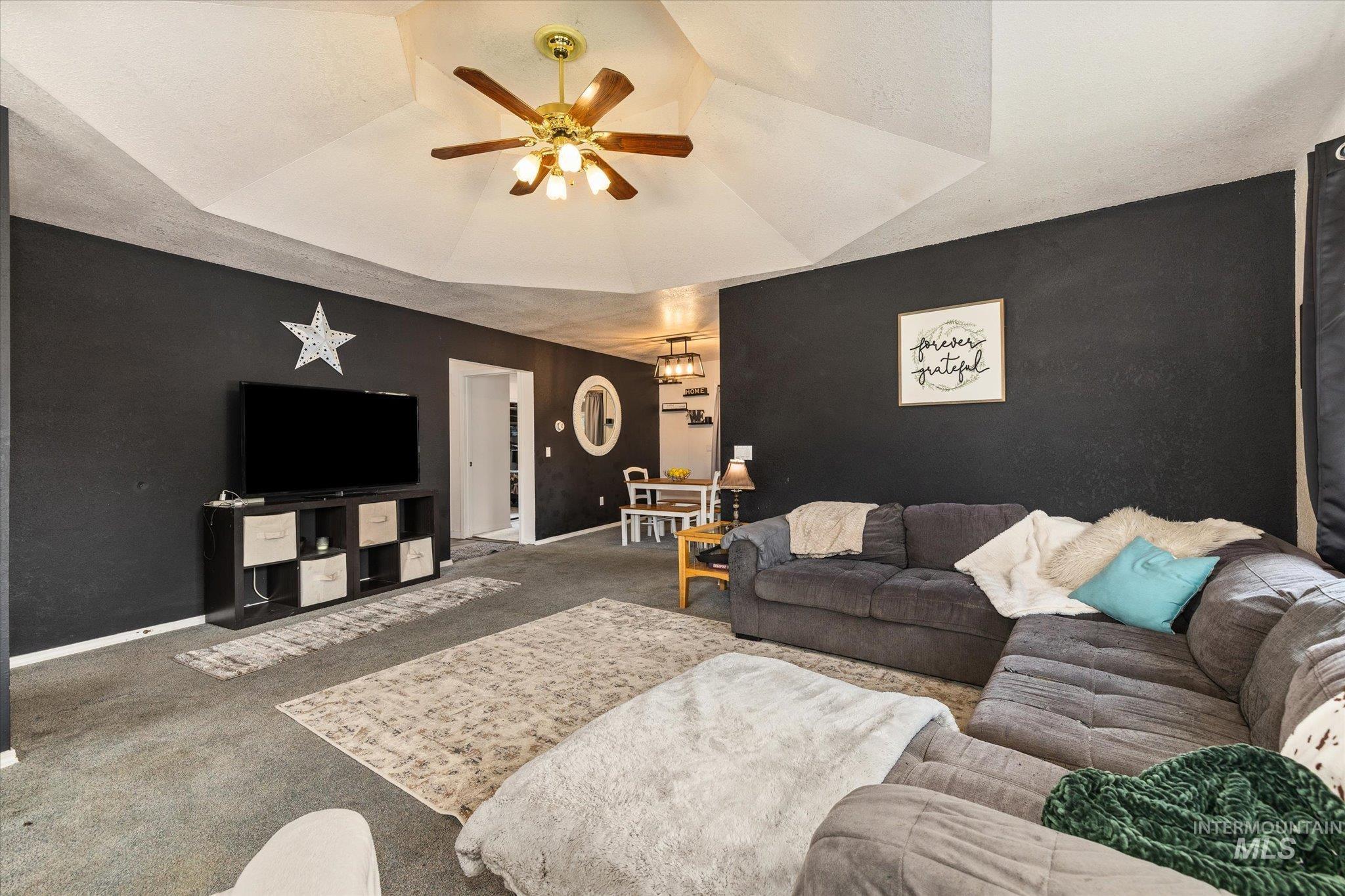3971 W Sugar Creek Dr, Meridian, Idaho 83646, 3 Bedrooms, 2 Bathrooms, Residential For Sale, Price $415,500, 98997215