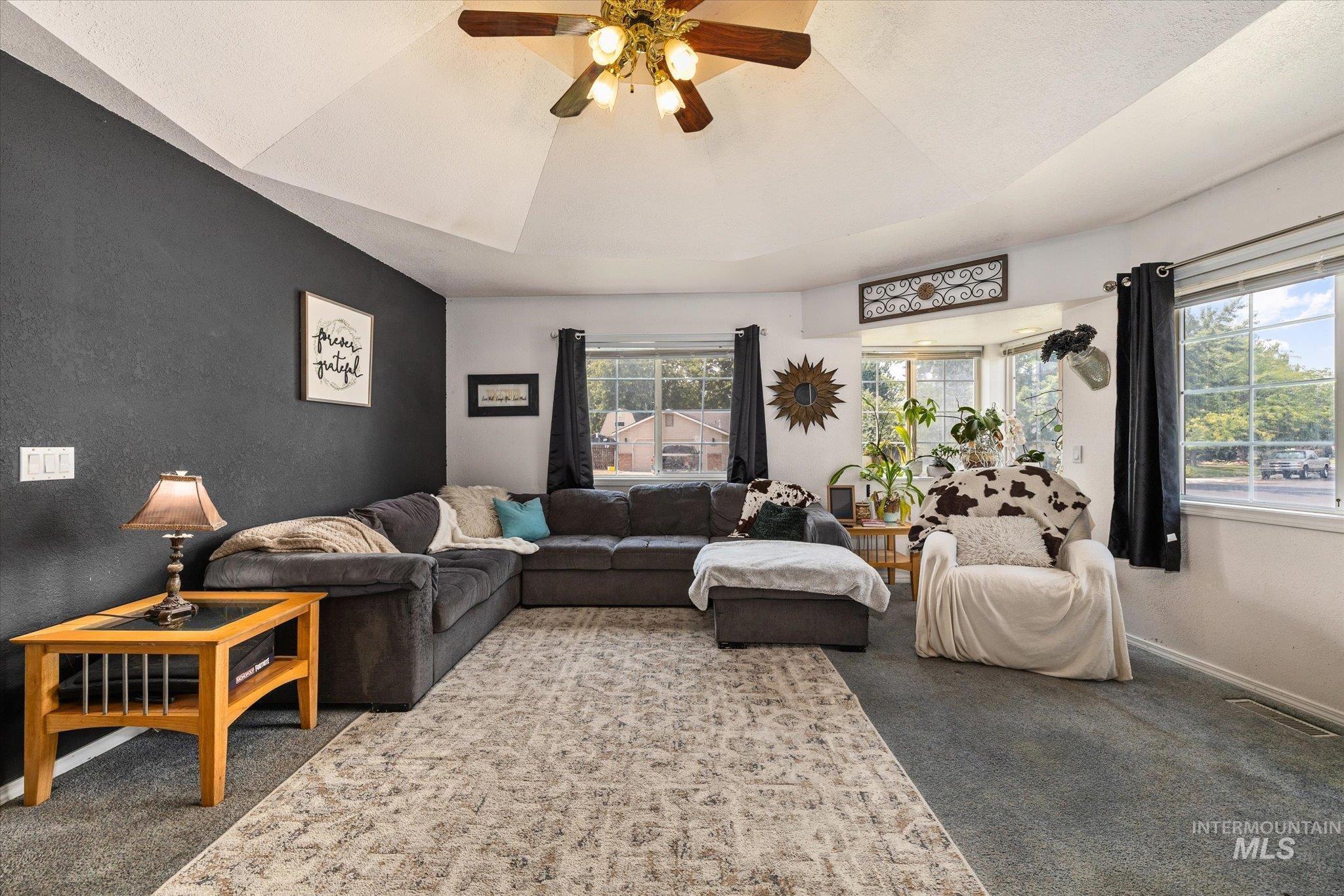 3971 W Sugar Creek Dr, Meridian, Idaho 83646, 3 Bedrooms, 2 Bathrooms, Residential For Sale, Price $415,500, 98997215
