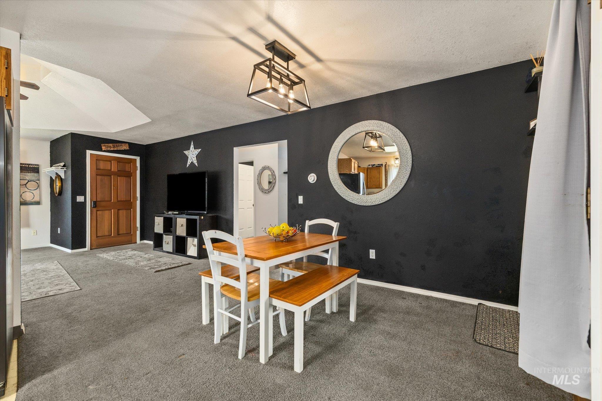 3971 W Sugar Creek Dr, Meridian, Idaho 83646, 3 Bedrooms, 2 Bathrooms, Residential For Sale, Price $415,500, 98997215