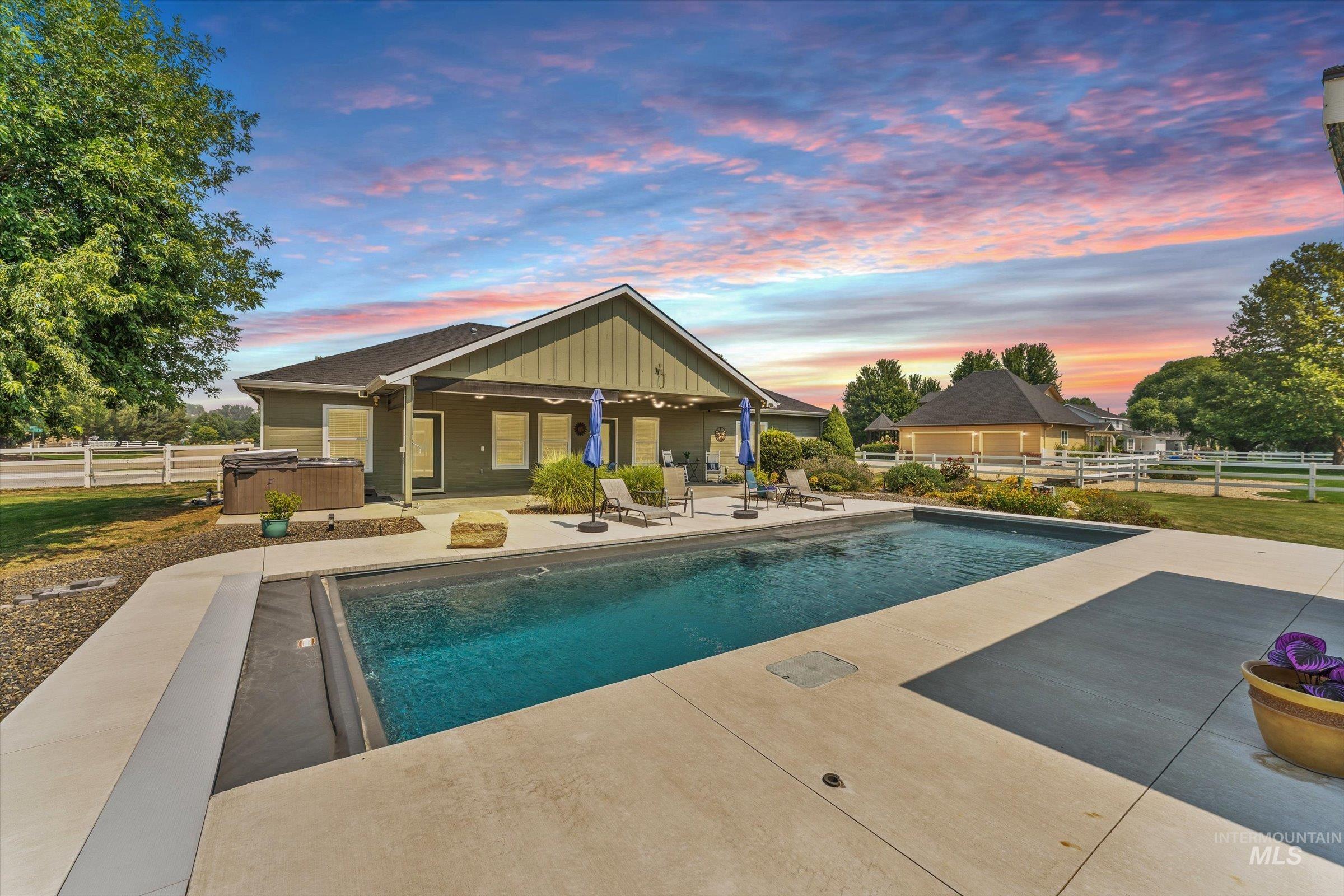 8987 New Castle Dr, Middleton, Idaho 83644, 4 Bedrooms, 2.5 Bathrooms, Residential For Sale, Price $1,014,000, 98997216