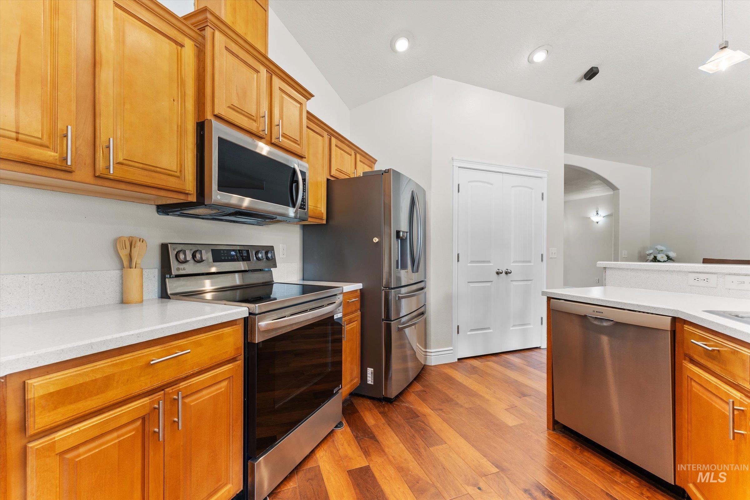 8987 New Castle Dr, Middleton, Idaho 83644, 4 Bedrooms, 2.5 Bathrooms, Residential For Sale, Price $1,014,000, 98997216