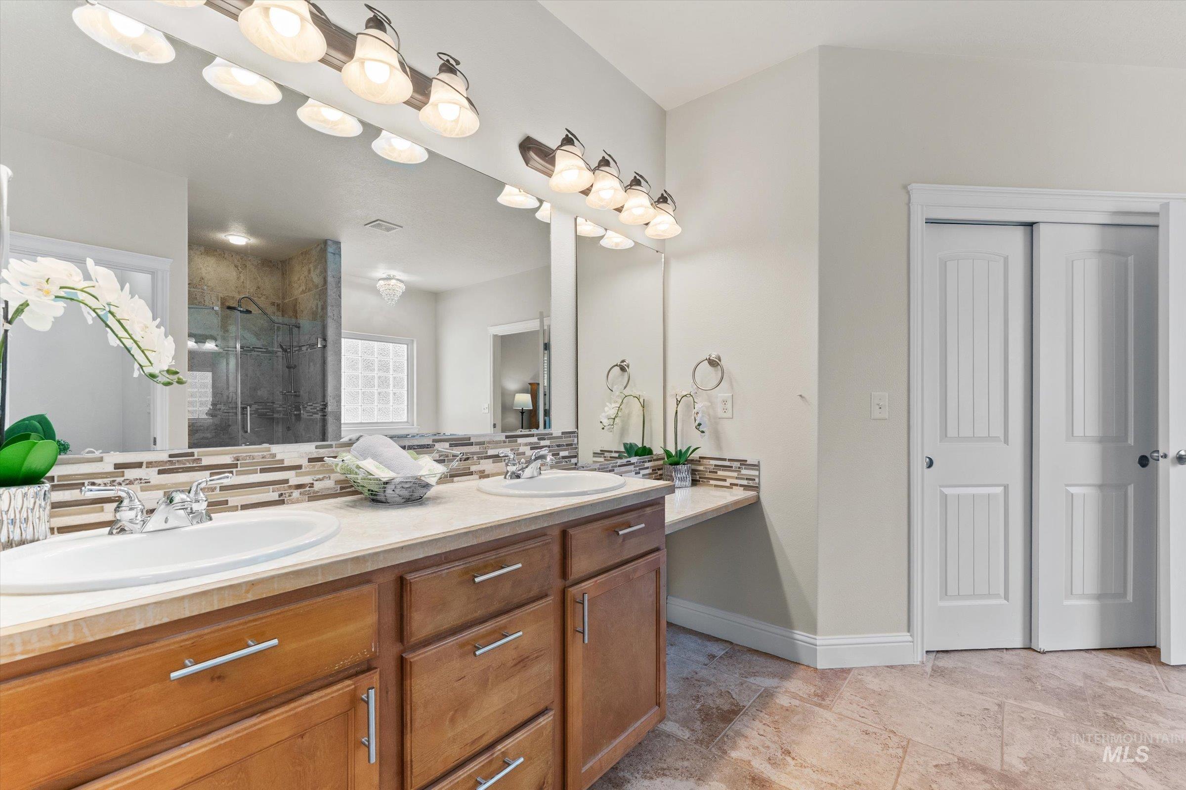8987 New Castle Dr, Middleton, Idaho 83644, 4 Bedrooms, 2.5 Bathrooms, Residential For Sale, Price $1,014,000, 98997216