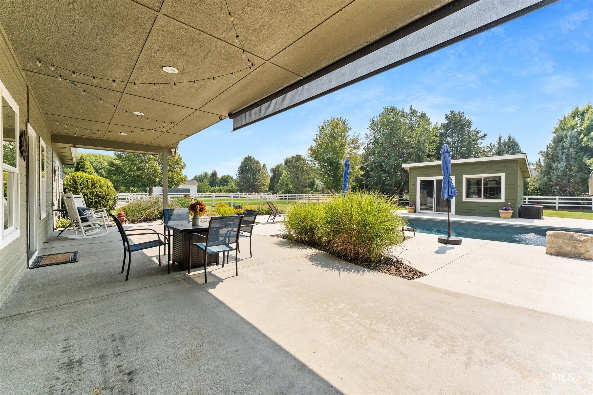 8987 New Castle Dr, Middleton, Idaho 83644, 4 Bedrooms, 2.5 Bathrooms, Residential For Sale, Price $1,009,000,MLS 98997216