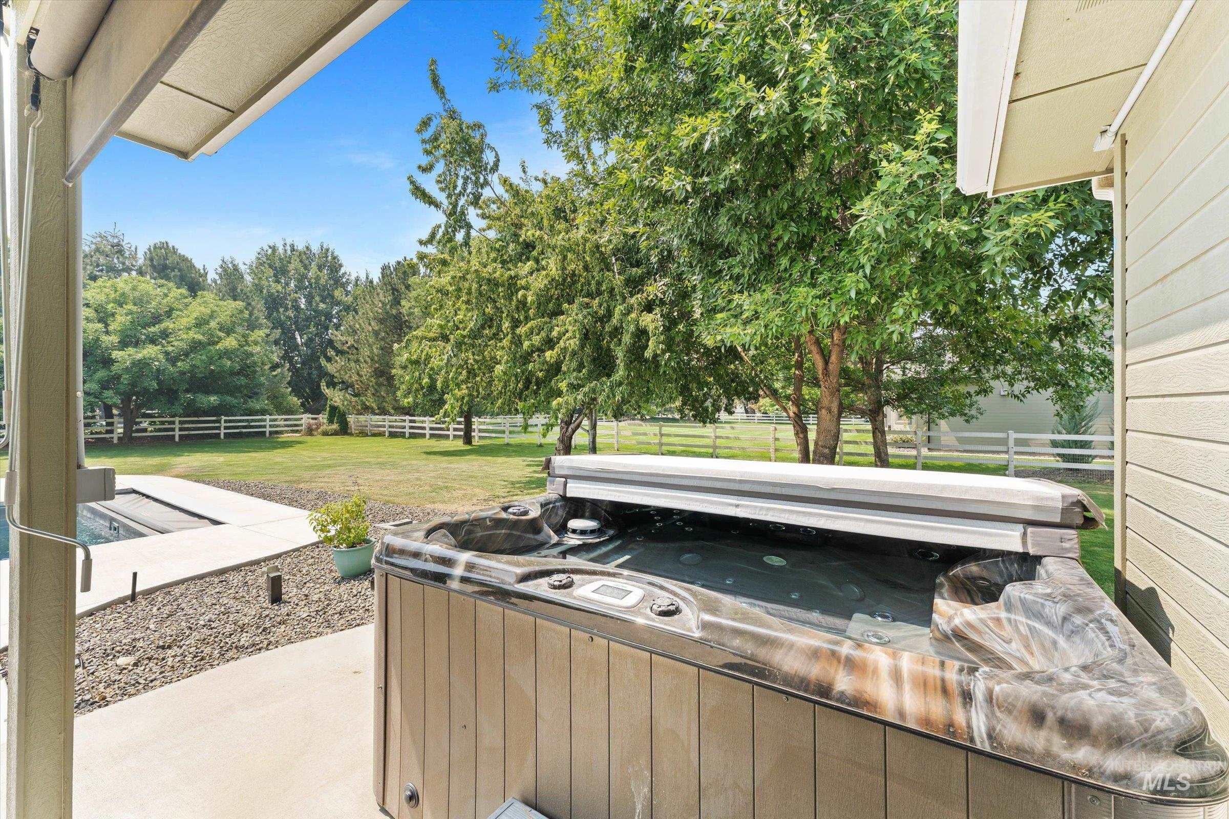 8987 New Castle Dr, Middleton, Idaho 83644, 4 Bedrooms, 2.5 Bathrooms, Residential For Sale, Price $1,009,000,MLS 98997216