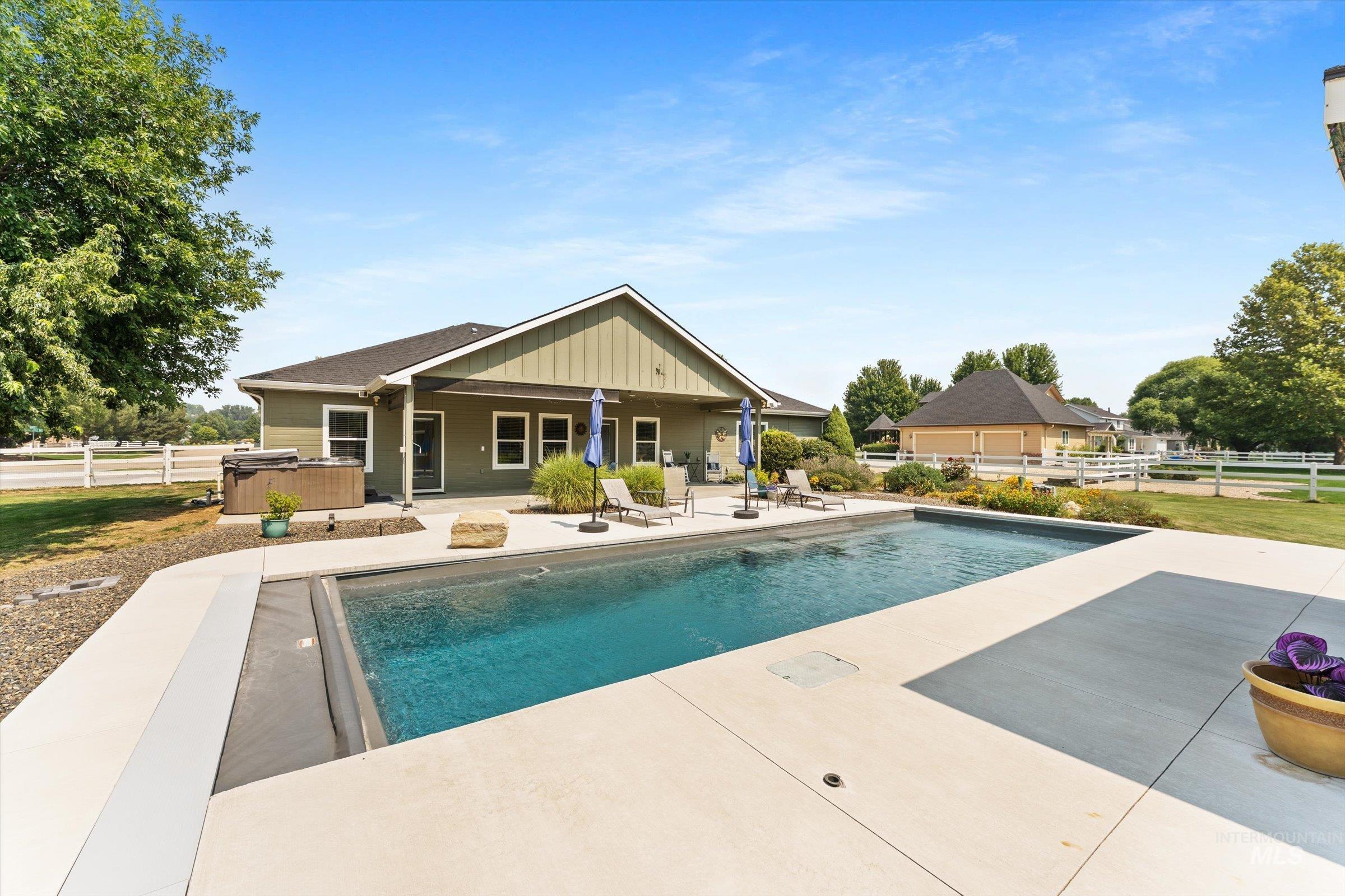 8987 New Castle Dr, Middleton, Idaho 83644, 4 Bedrooms, 2.5 Bathrooms, Residential For Sale, Price $1,014,000, 98997216