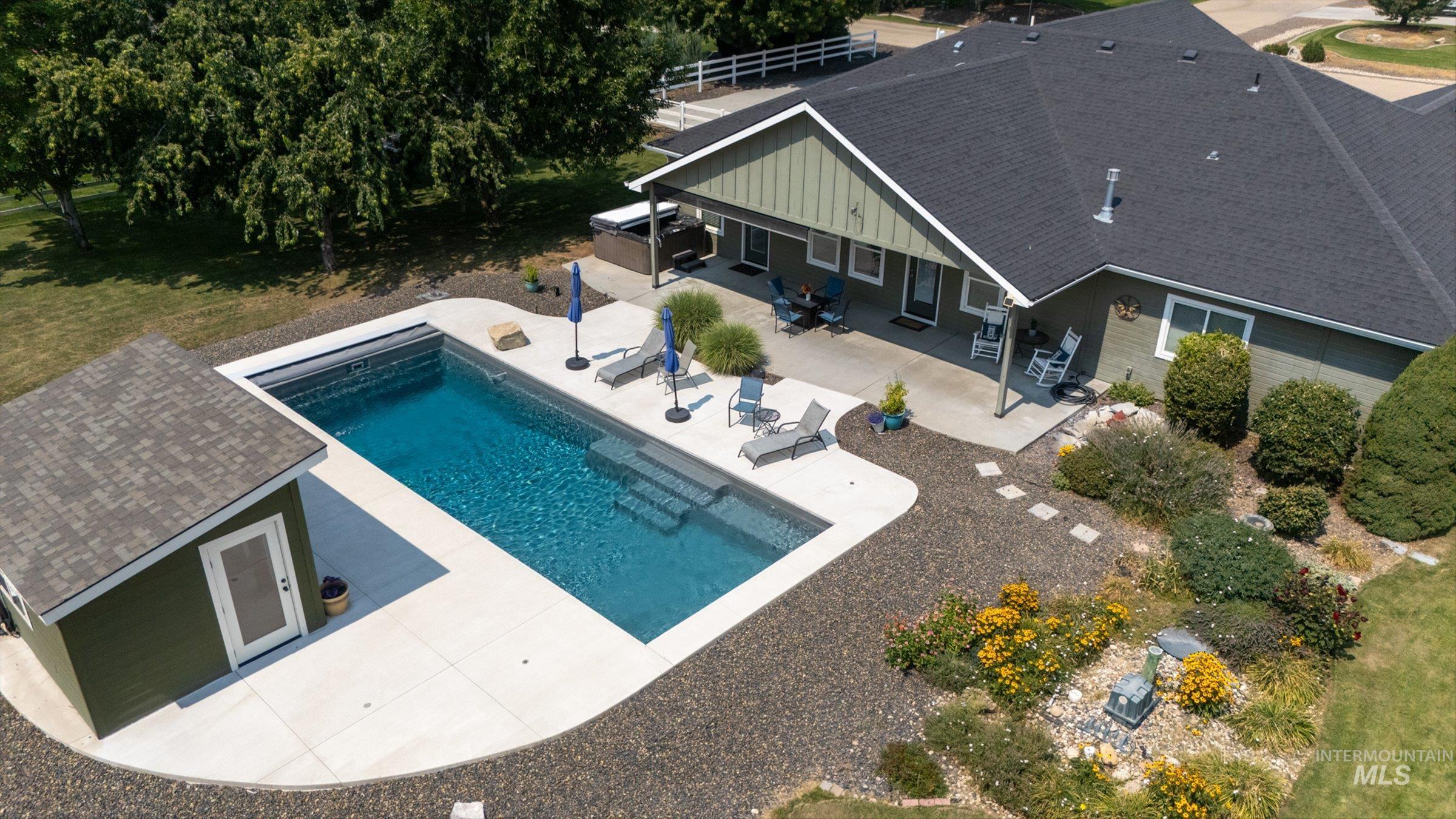 8987 New Castle Dr, Middleton, Idaho 83644, 4 Bedrooms, 2.5 Bathrooms, Residential For Sale, Price $1,014,000, 98997216