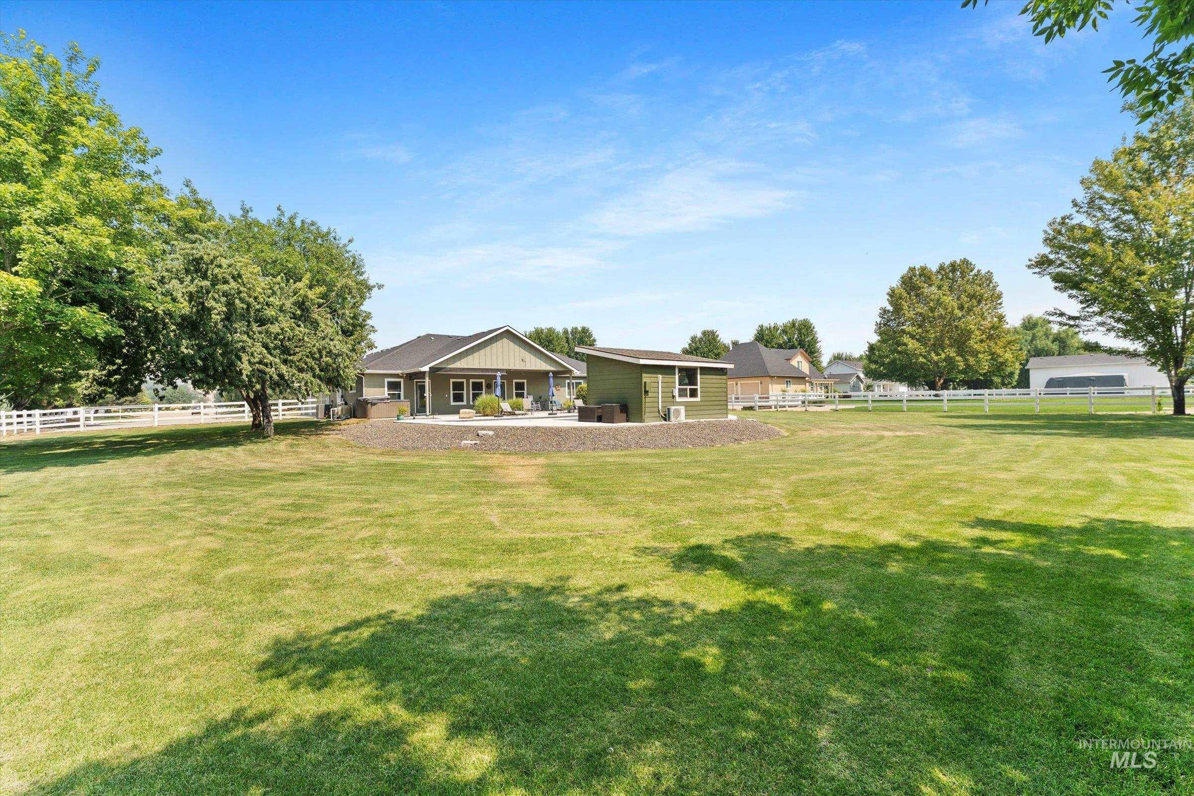 8987 New Castle Dr, Middleton, Idaho 83644, 4 Bedrooms, 2.5 Bathrooms, Residential For Sale, Price $1,009,000,MLS 98997216