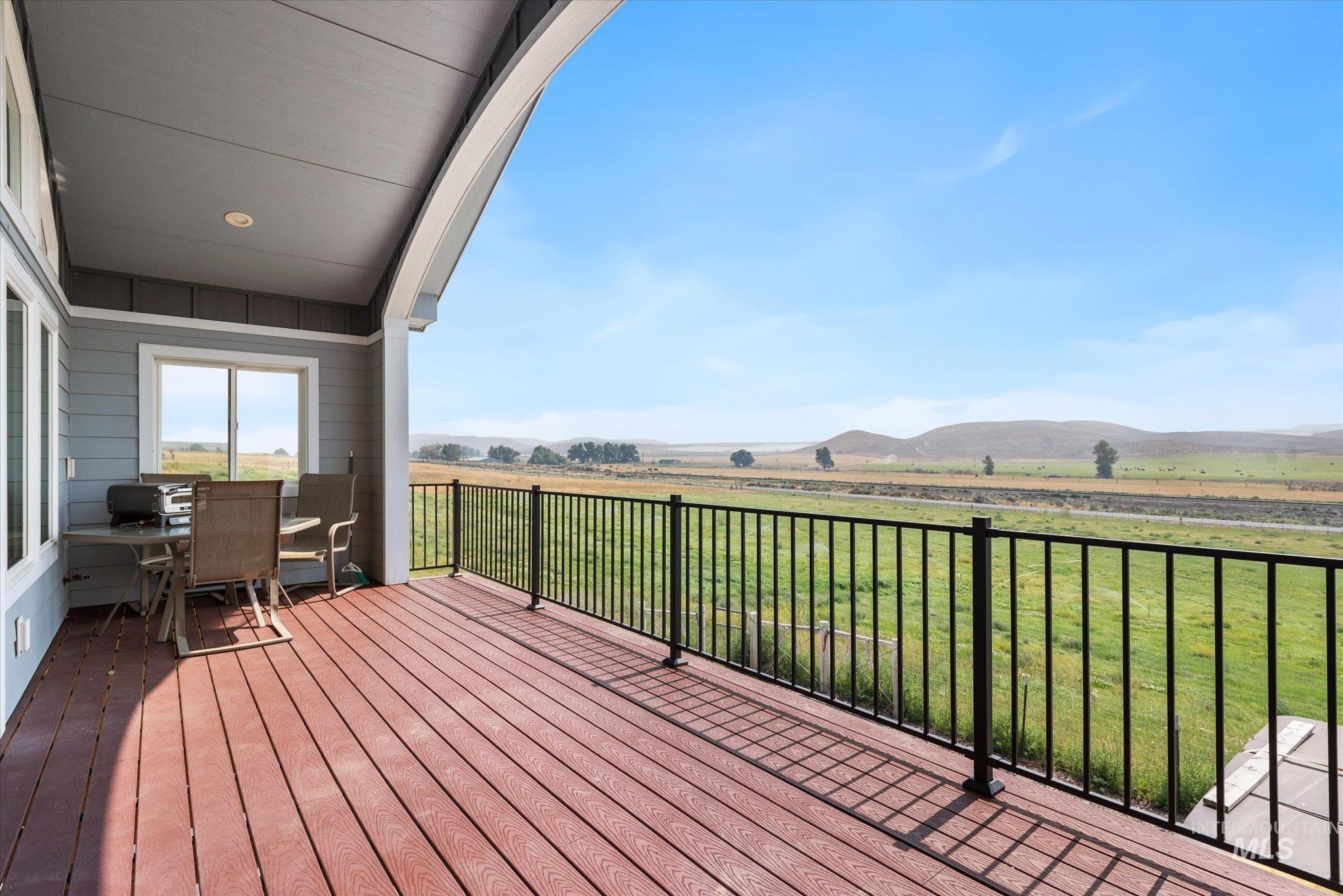 38789 Old Hwy 30, Baker City, Oregon 97814, 3 Bedrooms, 2.5 Bathrooms, Residential For Sale, Price $1,265,000, 98997217