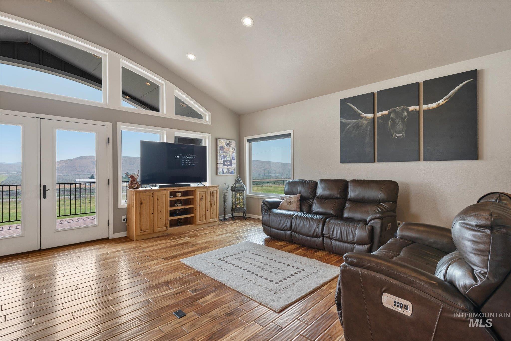 38789 Old Hwy 30, Baker City, Oregon 97814, 3 Bedrooms, 2.5 Bathrooms, Residential For Sale, Price $1,265,000, 98997217
