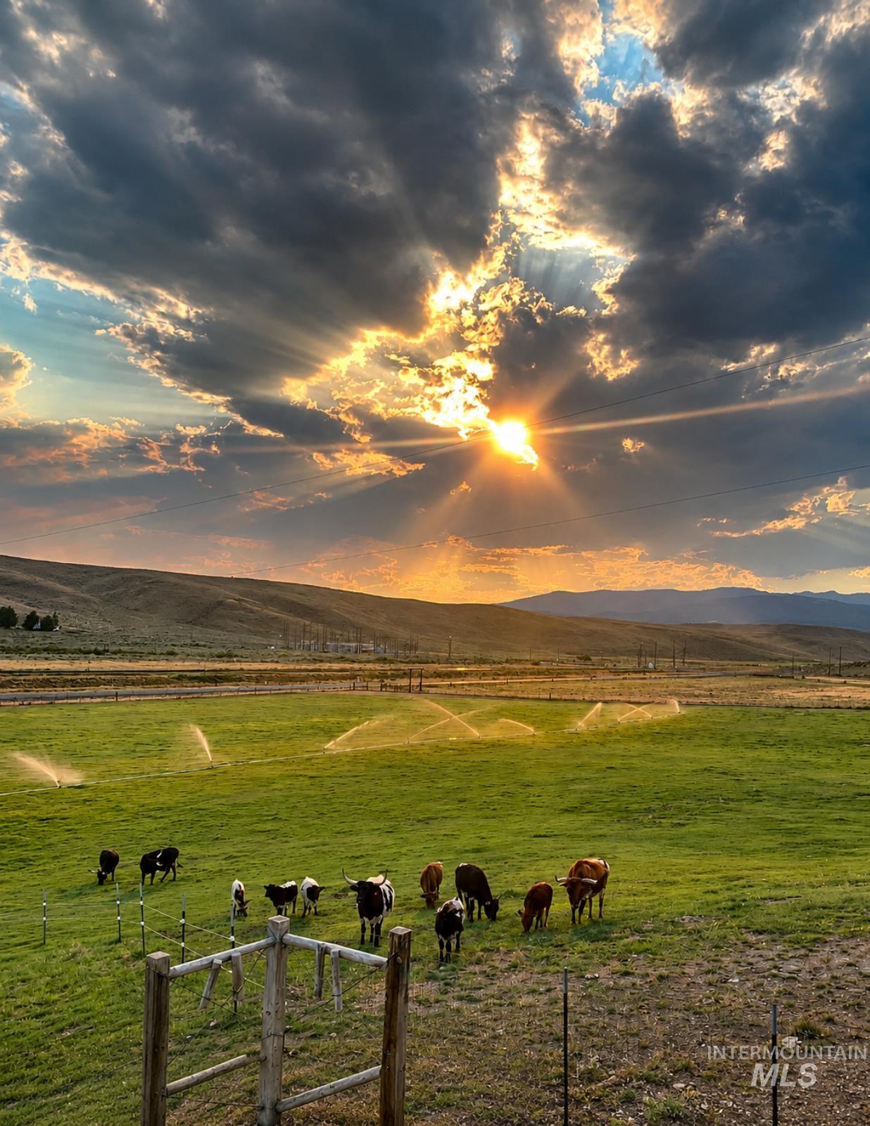 38789 Old Hwy 30, Baker City, Oregon 97814, 3 Bedrooms, 2.5 Bathrooms, Residential For Sale, Price $1,265,000, 98997217