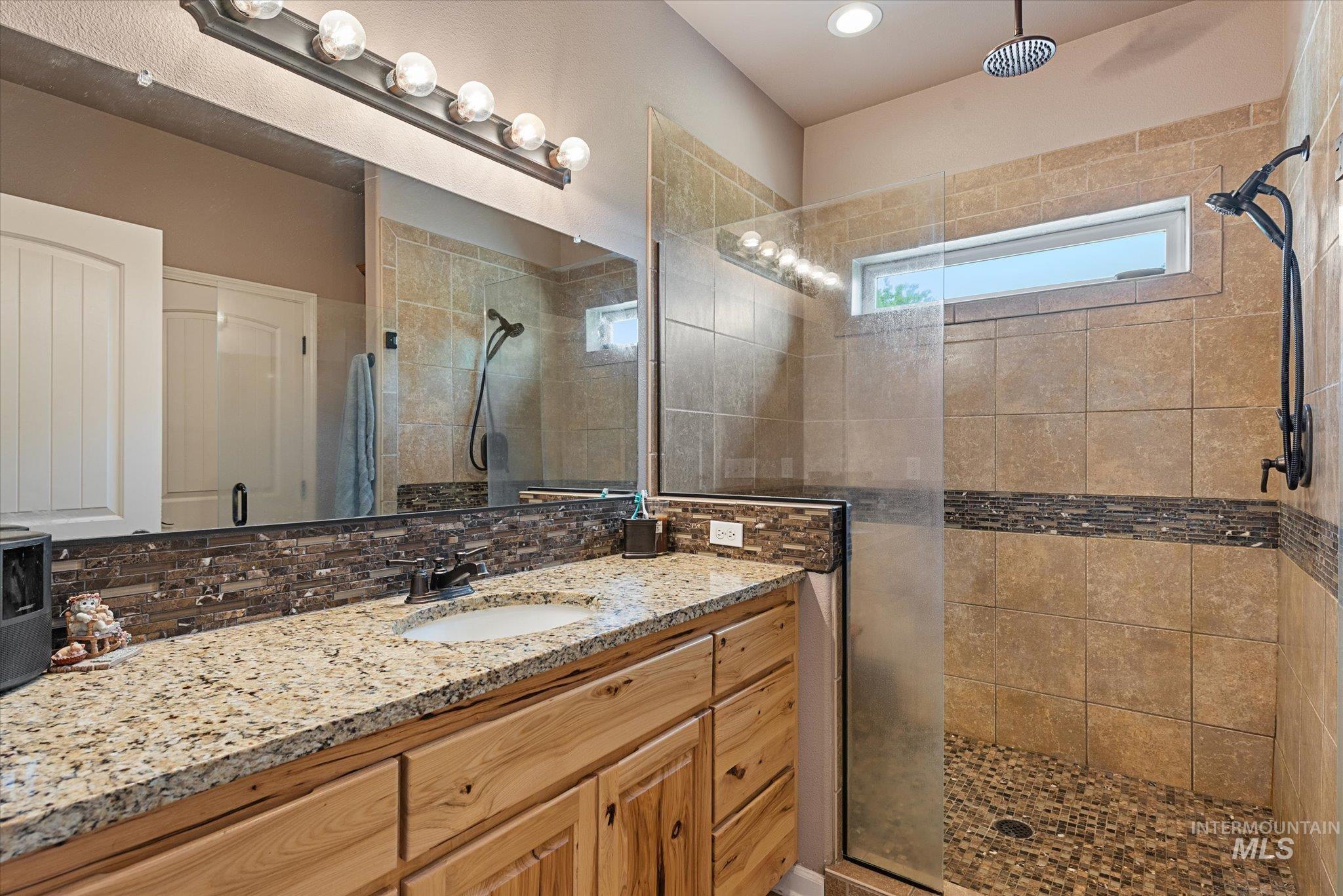 38789 Old Hwy 30, Baker City, Oregon 97814, 3 Bedrooms, 2.5 Bathrooms, Residential For Sale, Price $1,265,000, 98997217
