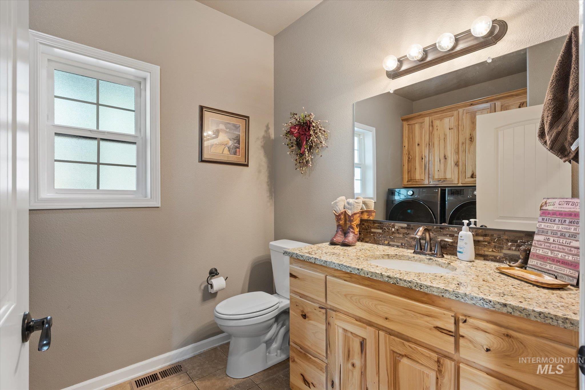 38789 Old Hwy 30, Baker City, Oregon 97814, 3 Bedrooms, 2.5 Bathrooms, Residential For Sale, Price $1,265,000, 98997217