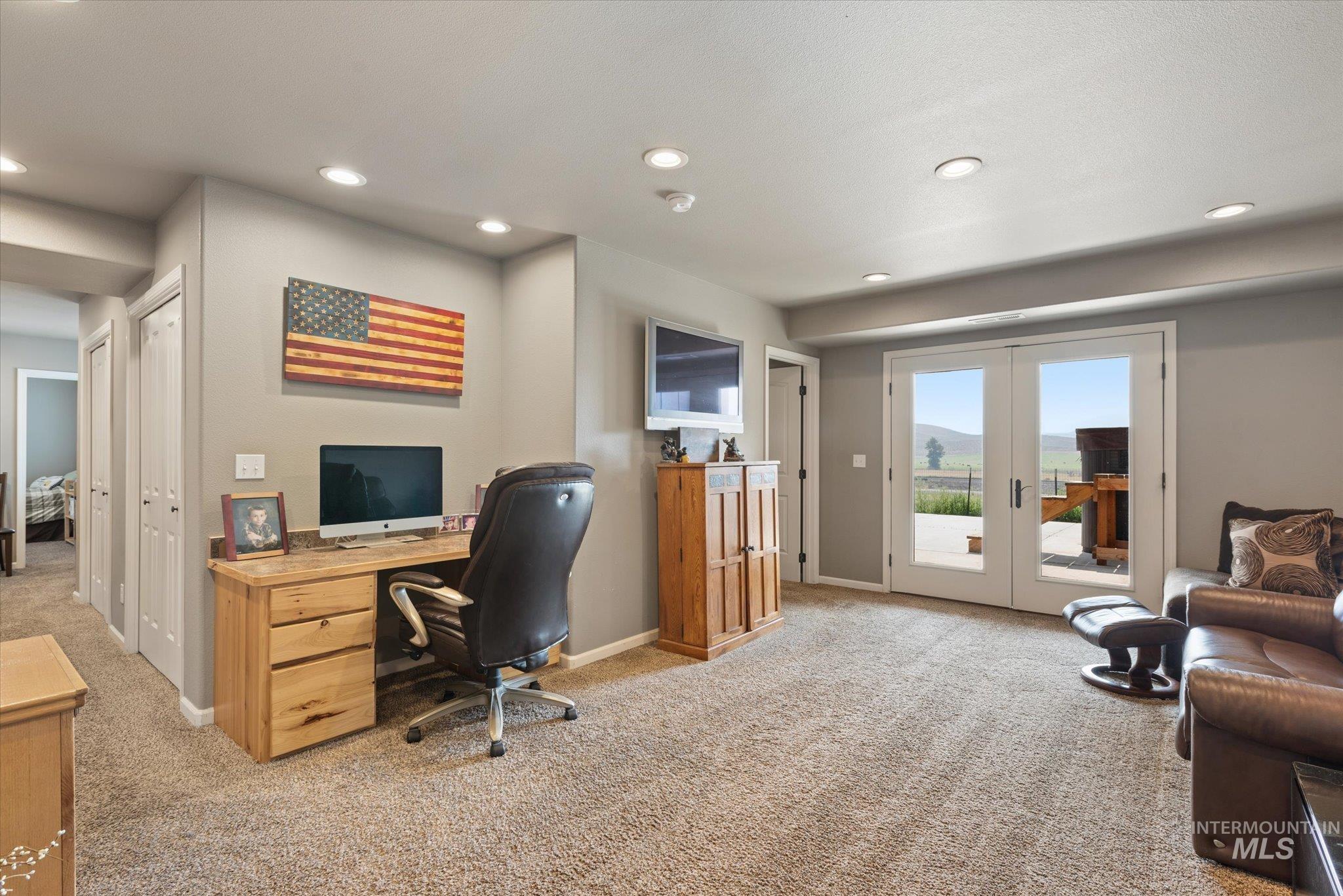 38789 Old Hwy 30, Baker City, Oregon 97814, 3 Bedrooms, 2.5 Bathrooms, Residential For Sale, Price $1,265,000, 98997217