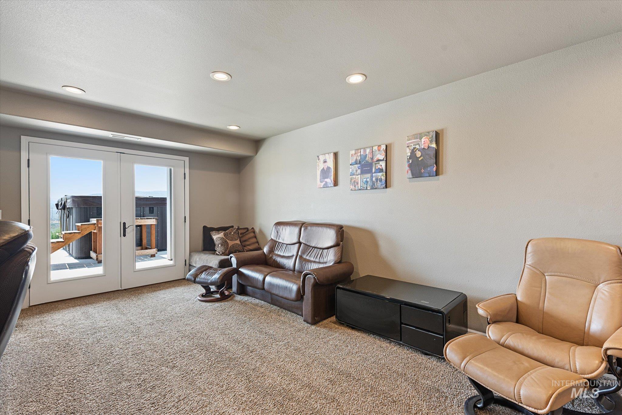 38789 Old Hwy 30, Baker City, Oregon 97814, 3 Bedrooms, 2.5 Bathrooms, Residential For Sale, Price $1,265,000, 98997217