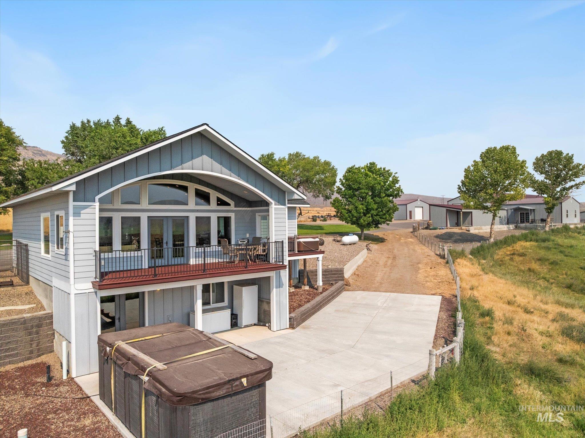 38789 Old Hwy 30, Baker City, Oregon 97814, 3 Bedrooms, 2.5 Bathrooms, Residential For Sale, Price $1,265,000, 98997217
