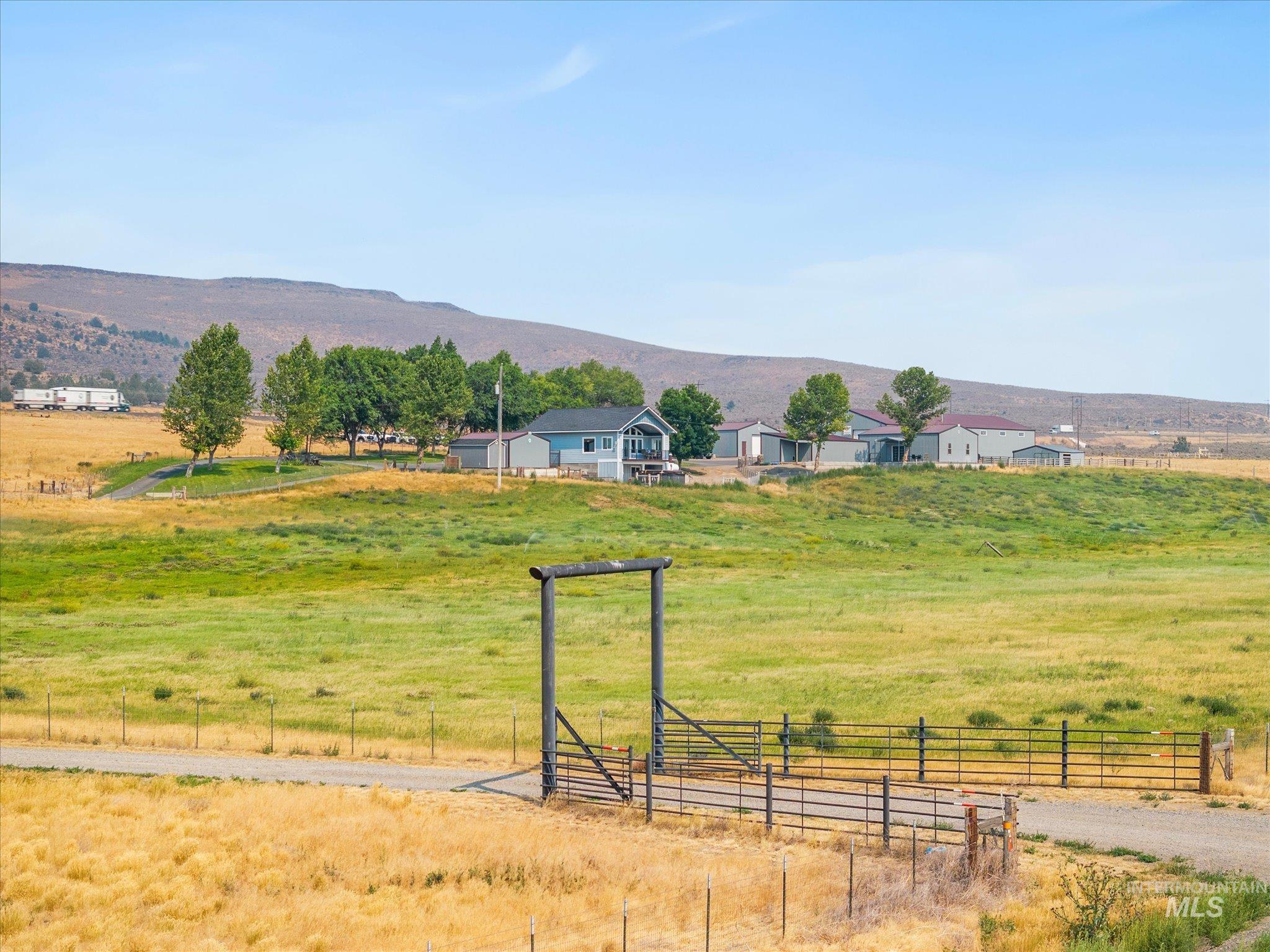 38789 Old Hwy 30, Baker City, Oregon 97814, 3 Bedrooms, 2.5 Bathrooms, Residential For Sale, Price $1,265,000, 98997217