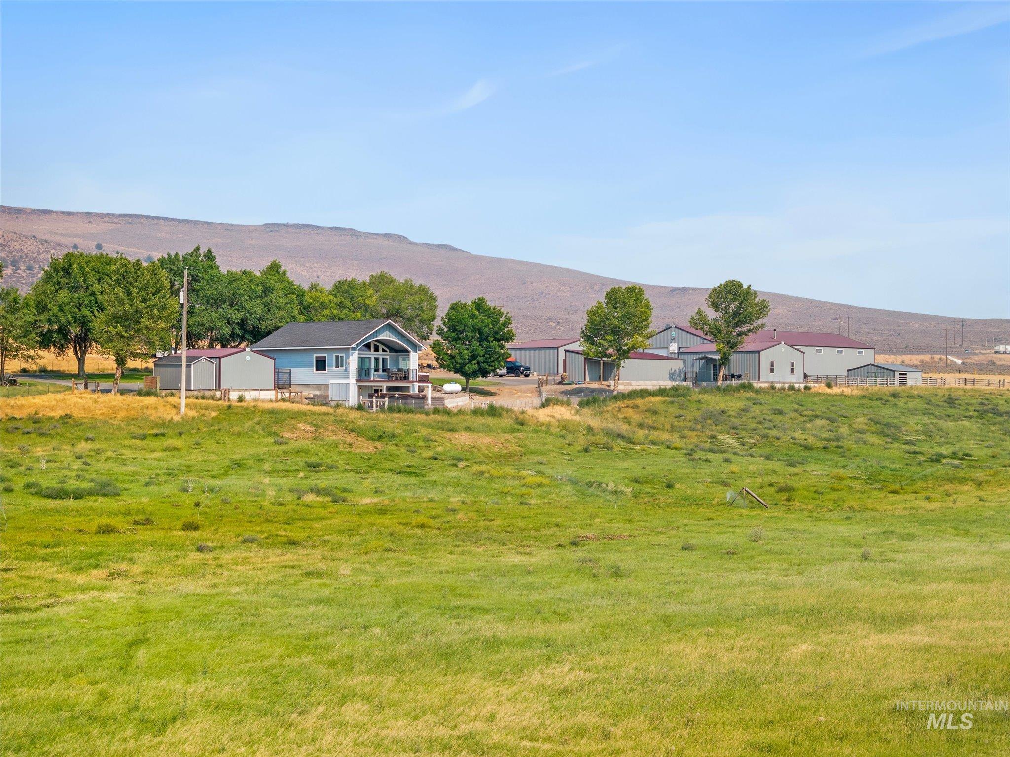 38789 Old Hwy 30, Baker City, Oregon 97814, 3 Bedrooms, 2.5 Bathrooms, Residential For Sale, Price $1,265,000, 98997217