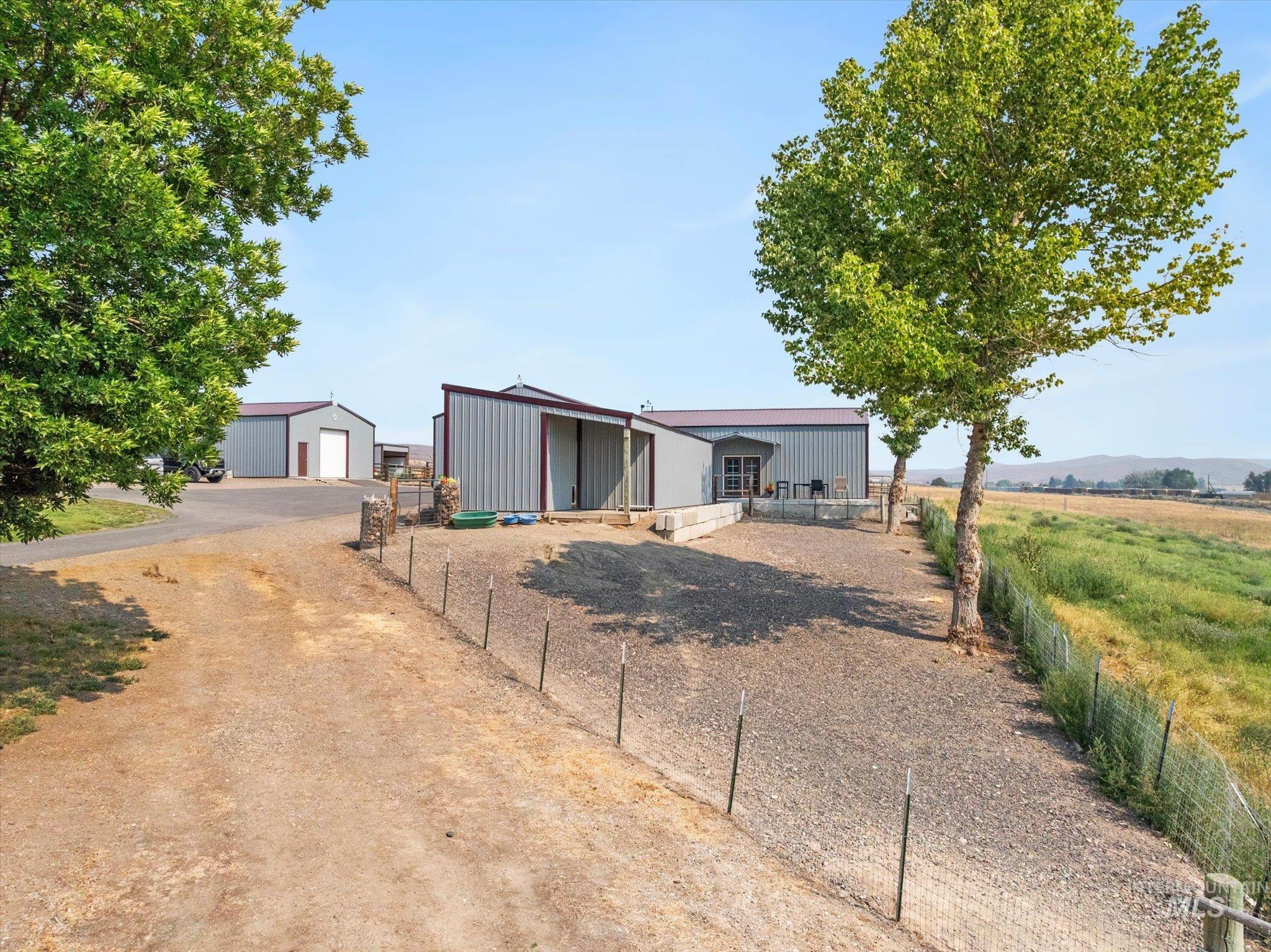 38789 Old Hwy 30, Baker City, Oregon 97814, 3 Bedrooms, 2.5 Bathrooms, Residential For Sale, Price $1,265,000, 98997217