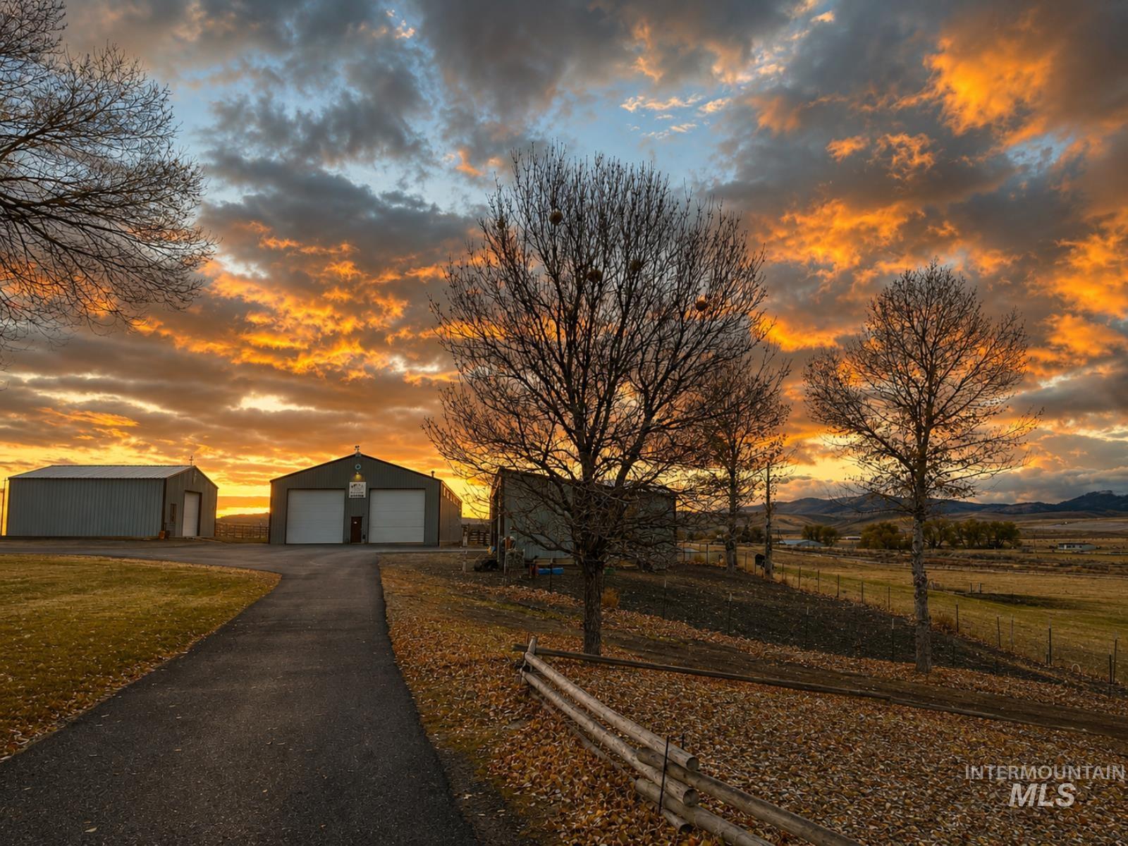 38789 Old Hwy 30, Baker City, Oregon 97814, 3 Bedrooms, 2.5 Bathrooms, Residential For Sale, Price $1,265,000, 98997217