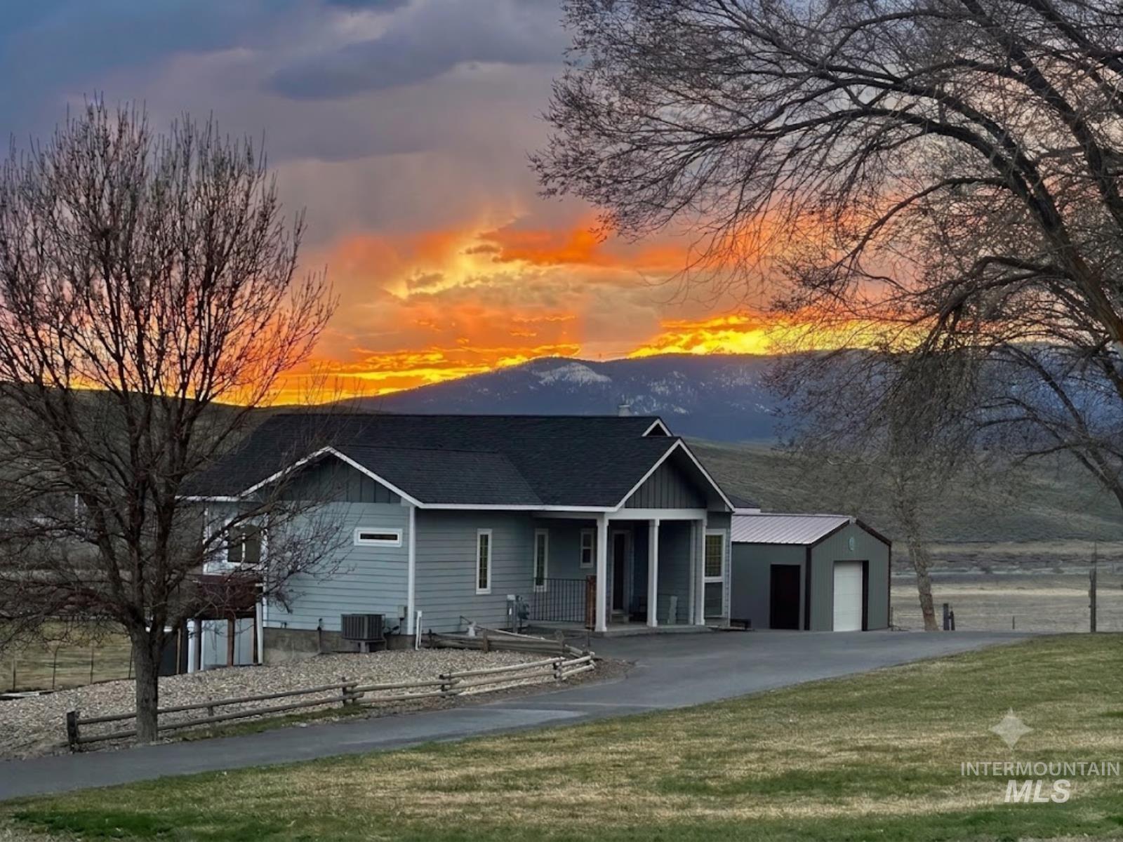 38789 Old Hwy 30, Baker City, Oregon 97814, 3 Bedrooms, 2.5 Bathrooms, Residential For Sale, Price $1,265,000, 98997217
