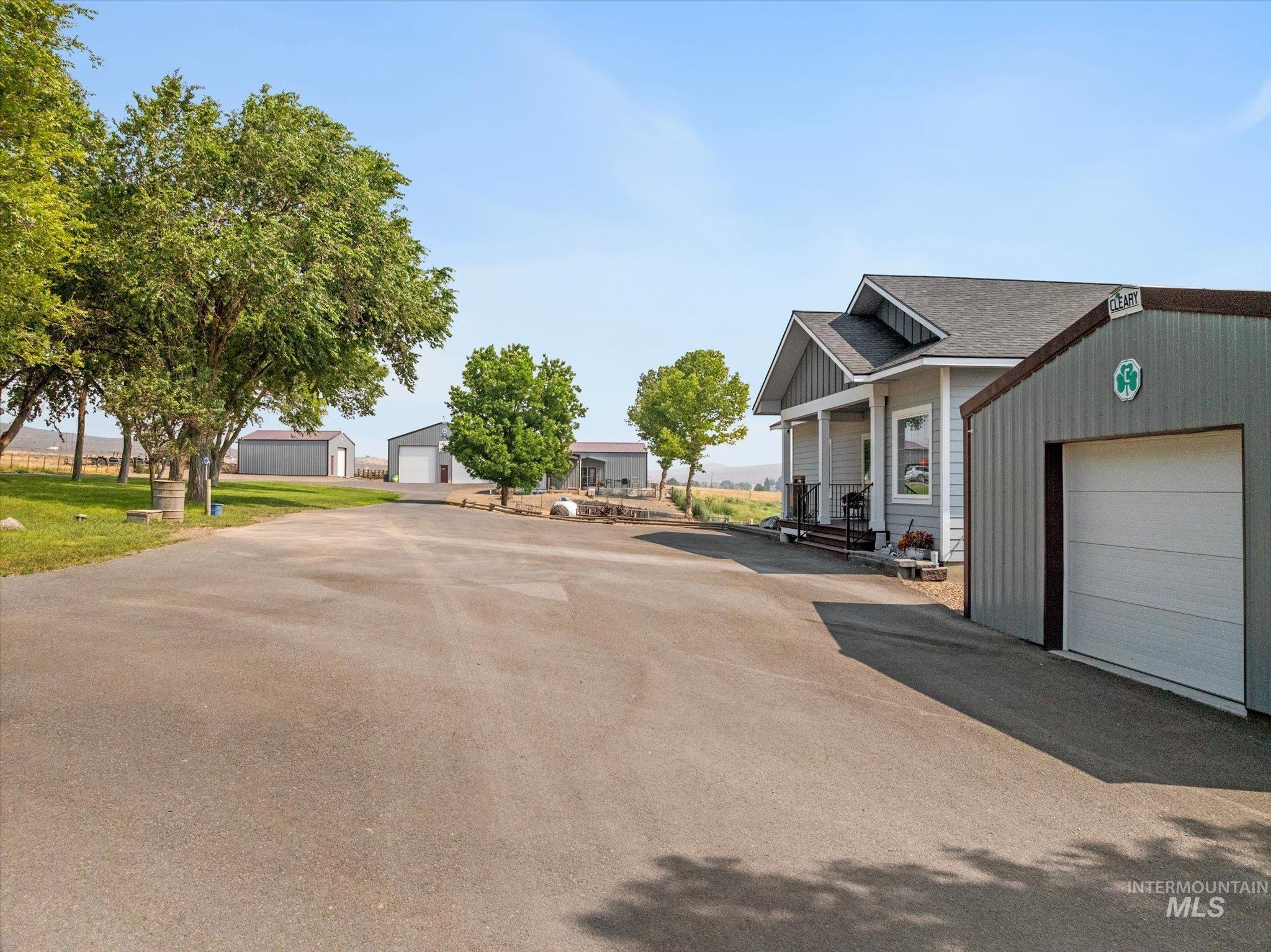 38789 Old Hwy 30, Baker City, Oregon 97814, 3 Bedrooms, 2.5 Bathrooms, Residential For Sale, Price $1,265,000, 98997217