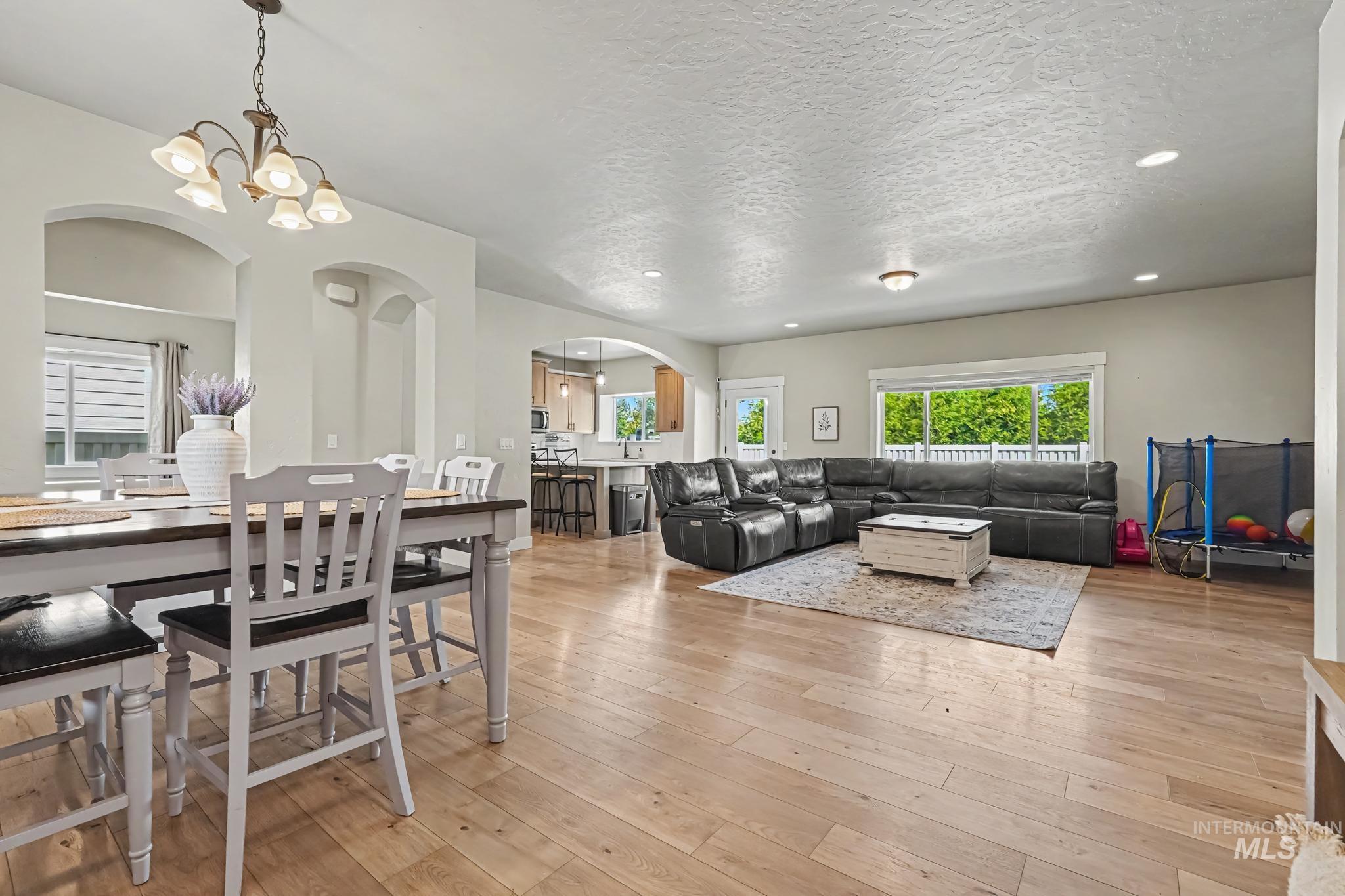 1628 W Whistleberry St, Middleton, Idaho 83644, 3 Bedrooms, 2 Bathrooms, Residential For Sale, Price $540,000, 98997220