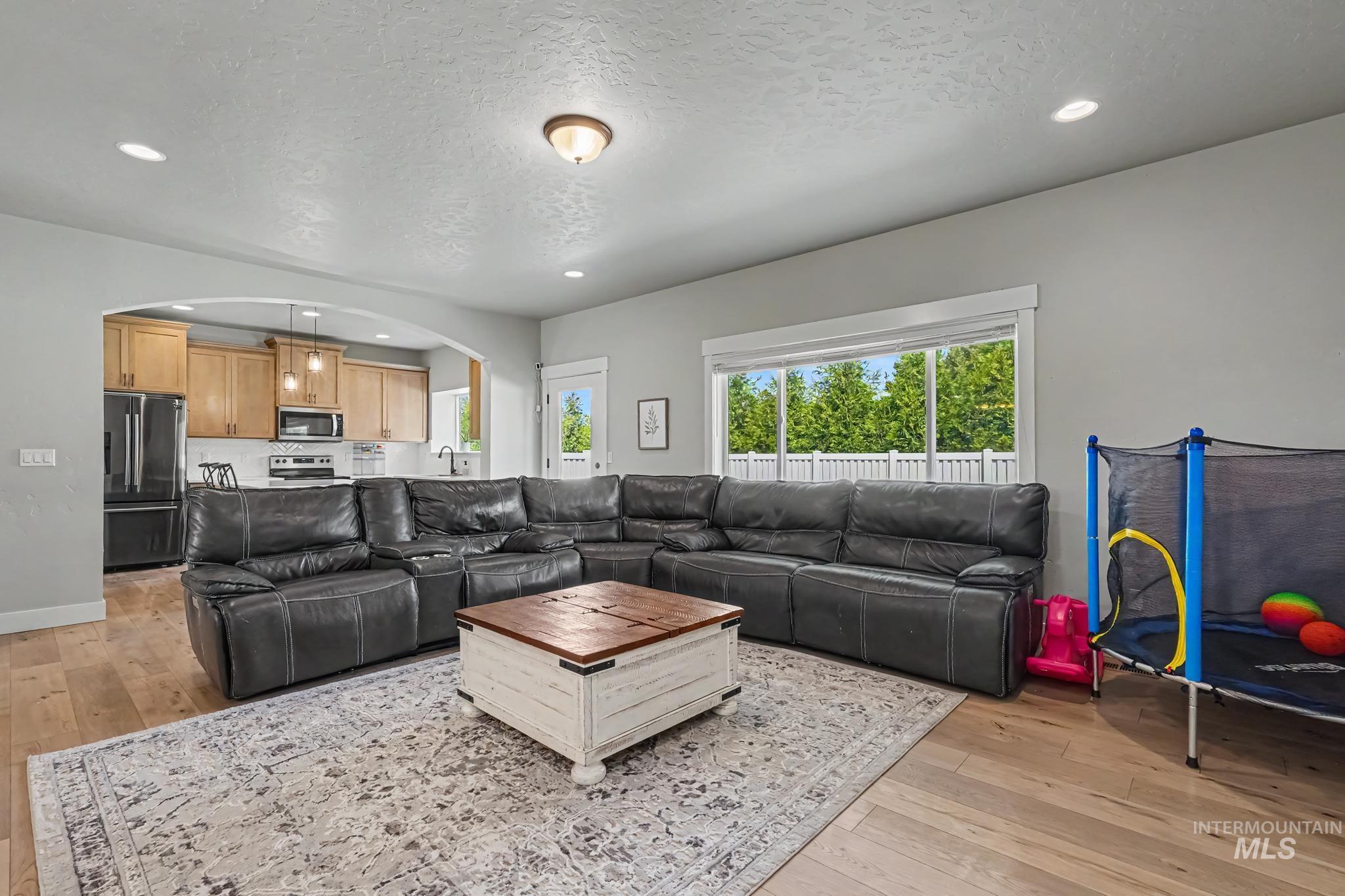 1628 W Whistleberry St, Middleton, Idaho 83644, 3 Bedrooms, 2 Bathrooms, Residential For Sale, Price $540,000, 98997220