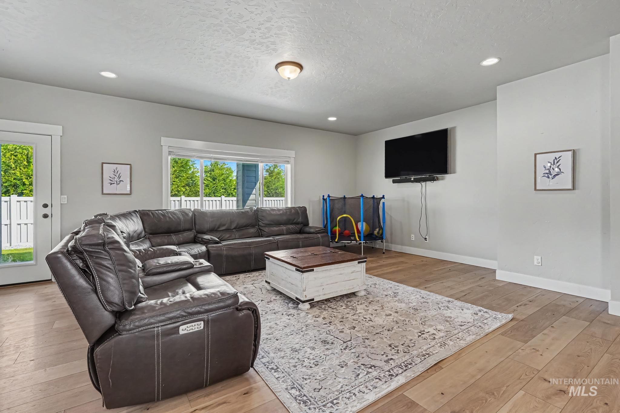 1628 W Whistleberry St, Middleton, Idaho 83644, 3 Bedrooms, 2 Bathrooms, Residential For Sale, Price $540,000, 98997220