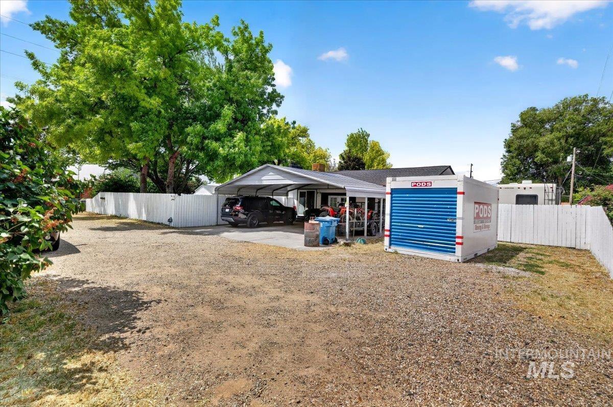 1220 E Amity Ave, Nampa, Idaho 83686, 5 Bedrooms, 2 Bathrooms, Residential For Sale, Price $459,999, 98997221