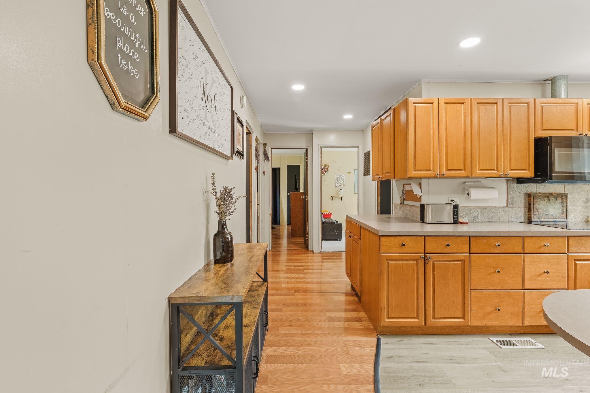 304 1st Ave, Deary, Idaho 83823, 3 Bedrooms, 2 Bathrooms, Residential For Sale, Price $325,000, 98997222