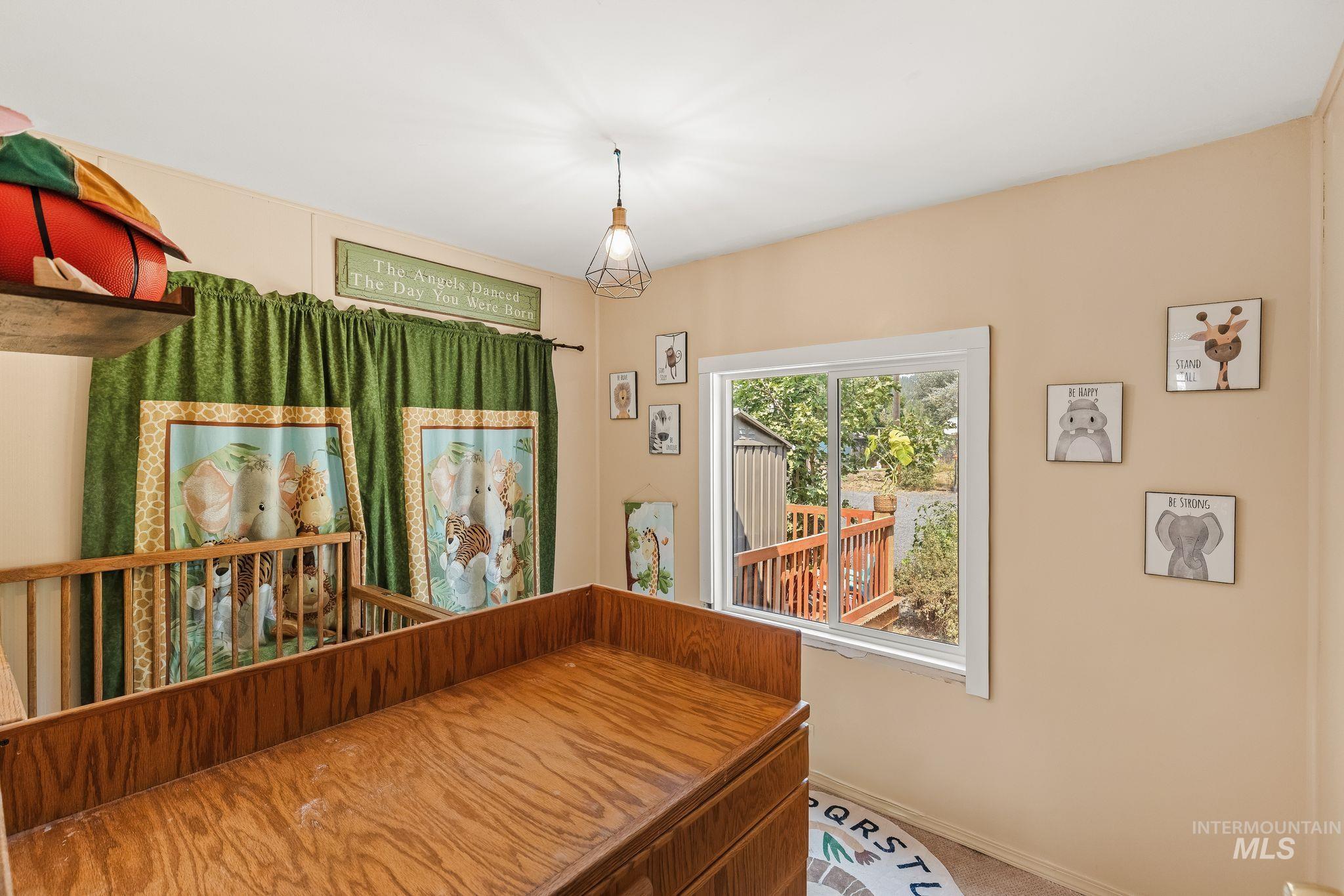 304 1st Ave, Deary, Idaho 83823, 3 Bedrooms, 2 Bathrooms, Residential For Sale, Price $325,000, 98997222
